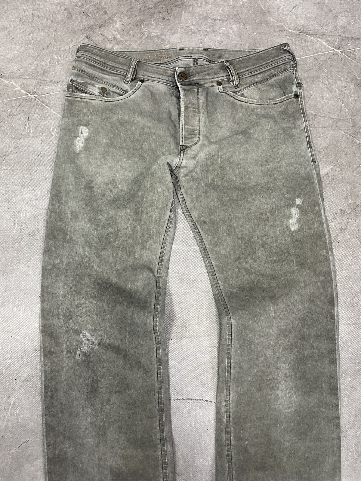 Diesel Diesel Vintage Distressed Washed Grey boris bijan style Size US 33 - 2 Thumbnail