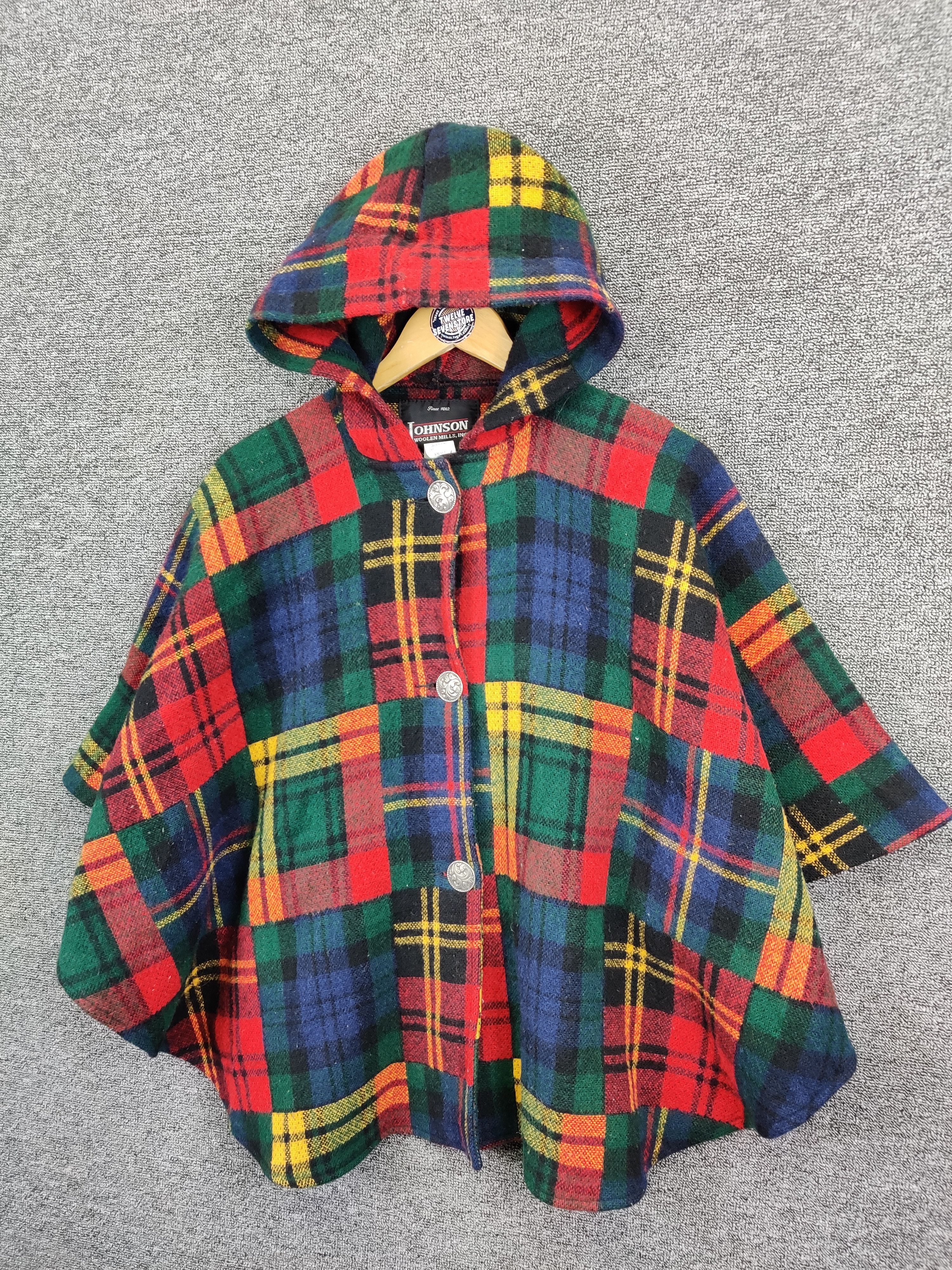 Japanese Brand Johnson Woolen Mills Checkered Wool Poncho Cloacks Cape Size US S / EU 44-46 / 1 - 2 Thumbnail