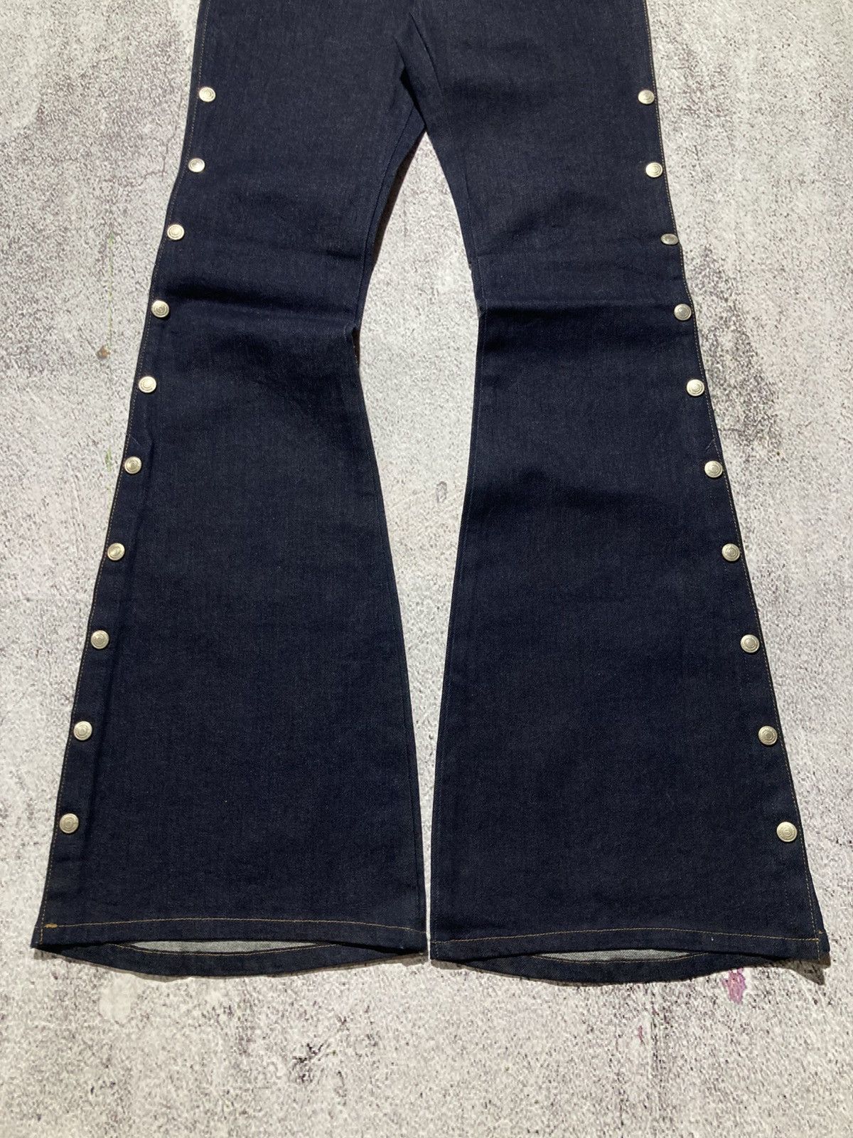 Japanese Brand 2000s Et-Boite Button Raw Denim Bootcut Flared Jeans Lgb Size US 26 / EU 42 - 6 Thumbnail