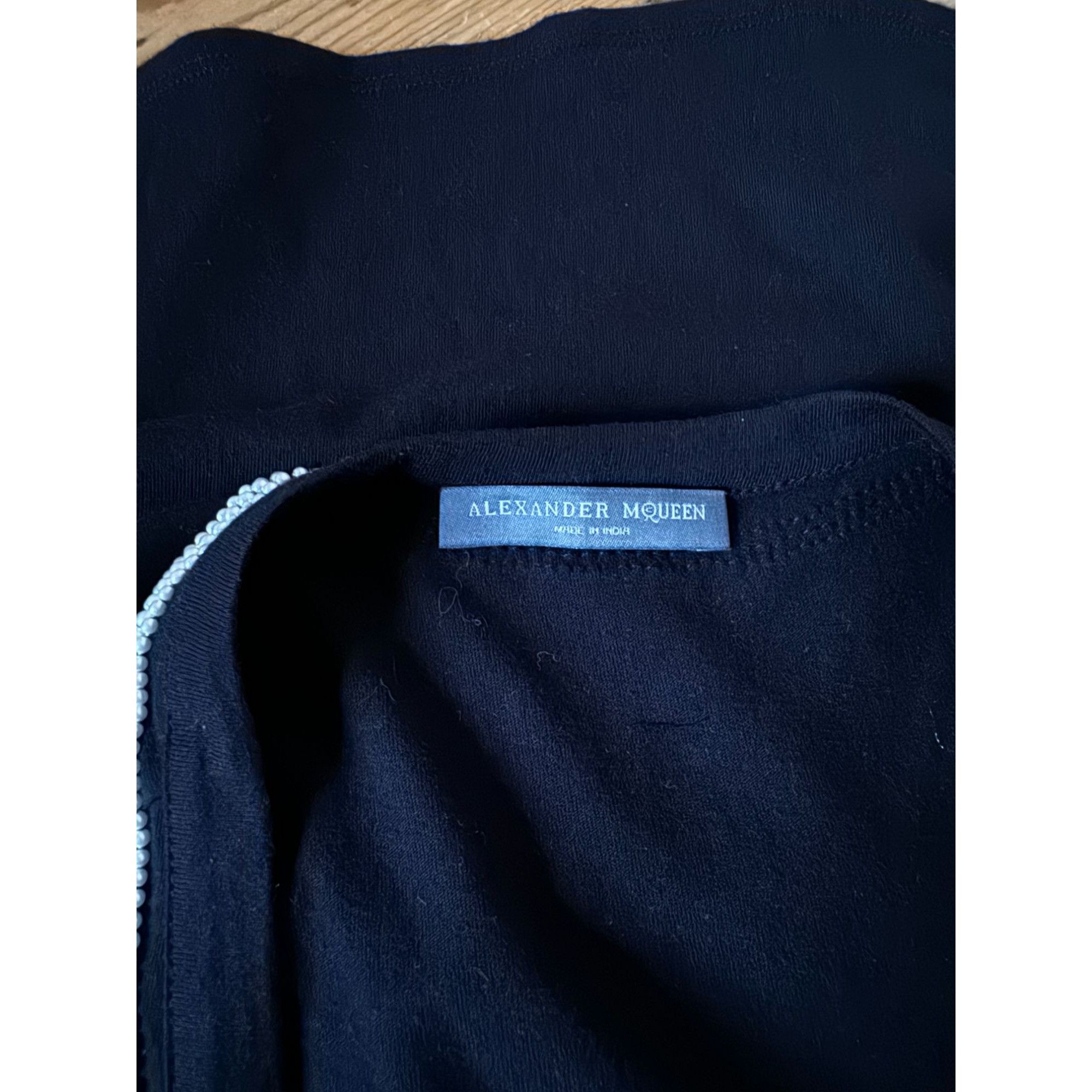 Alexander McQueen Navy Skulls Embellished Top Size S / US 4 / IT 40 - 7 Thumbnail