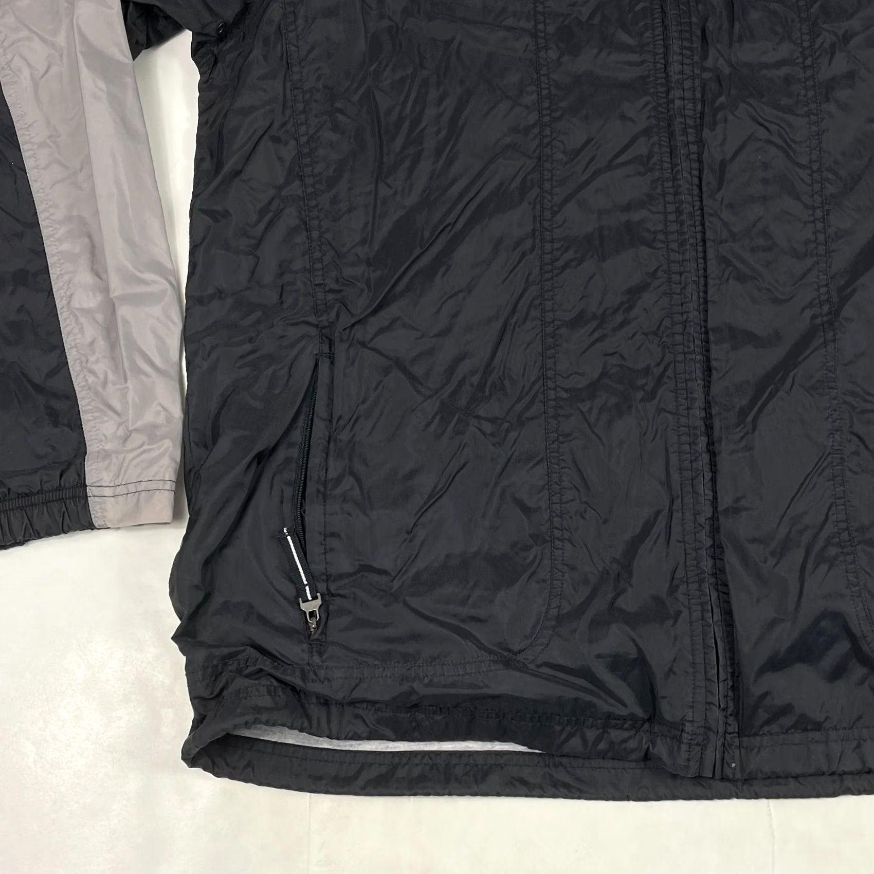 Nike VINTAGE Nike Jacket Mens 2XL Black Full Zip Swoosh Lined Windbreaker 90s - Mens Jacket Black 2XL Nike Full Zip Swoosh Lined Windbreaker 90s Size US XXL / EU 58 / 5 - 6 Thumbnail