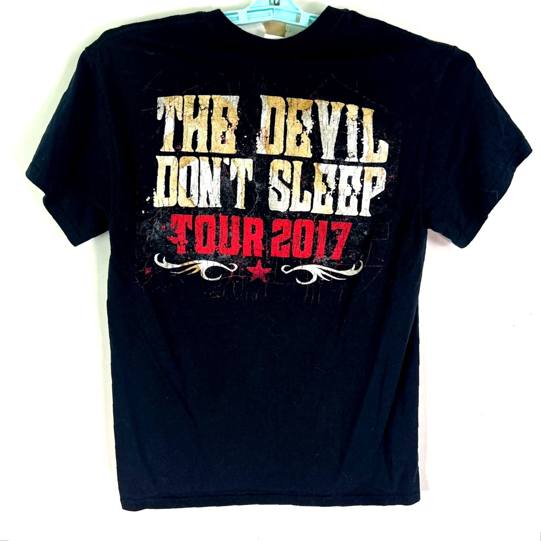 Gildan VINTAGE Brantley Gilbert 2017 The Devil Don't Sleep Mens Size S Black Shirt Size US S / EU 44-46 / 1 - 6 Thumbnail