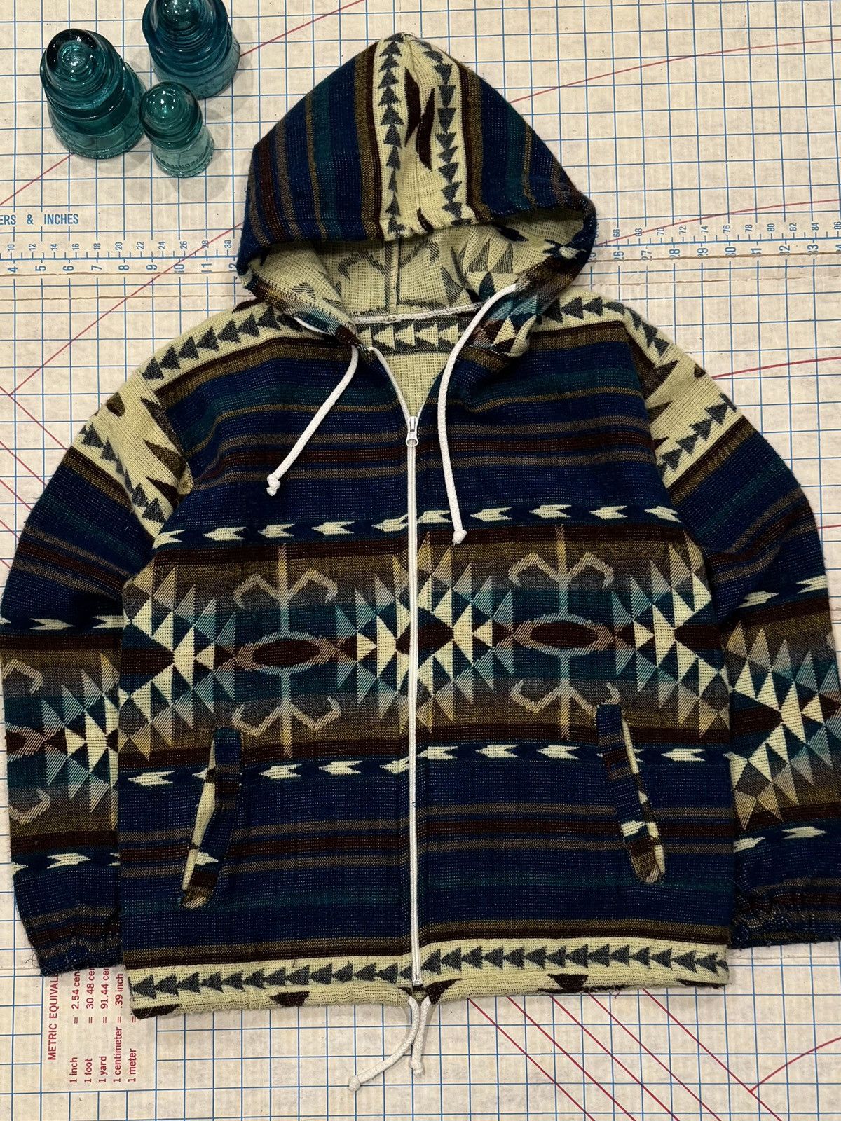 Vintage Vintage Unbranded Patterned Full Zip Hoodie Fits Mens Medium Size US M / EU 48-50 / 2 - 2 Thumbnail