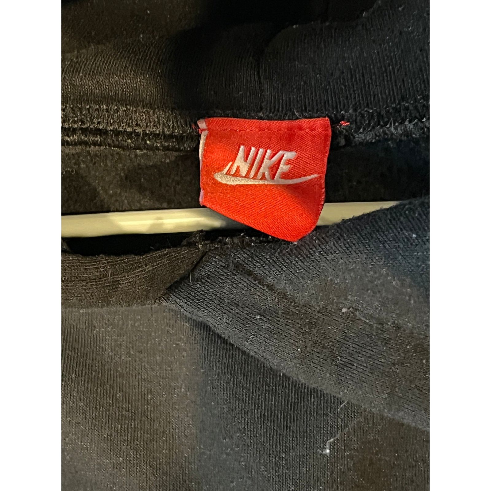 Nike Nike Black Pullover Hoodie Mens L (Hem Cut/Altered) Size US L / EU 52-54 / 3 - 3 Thumbnail
