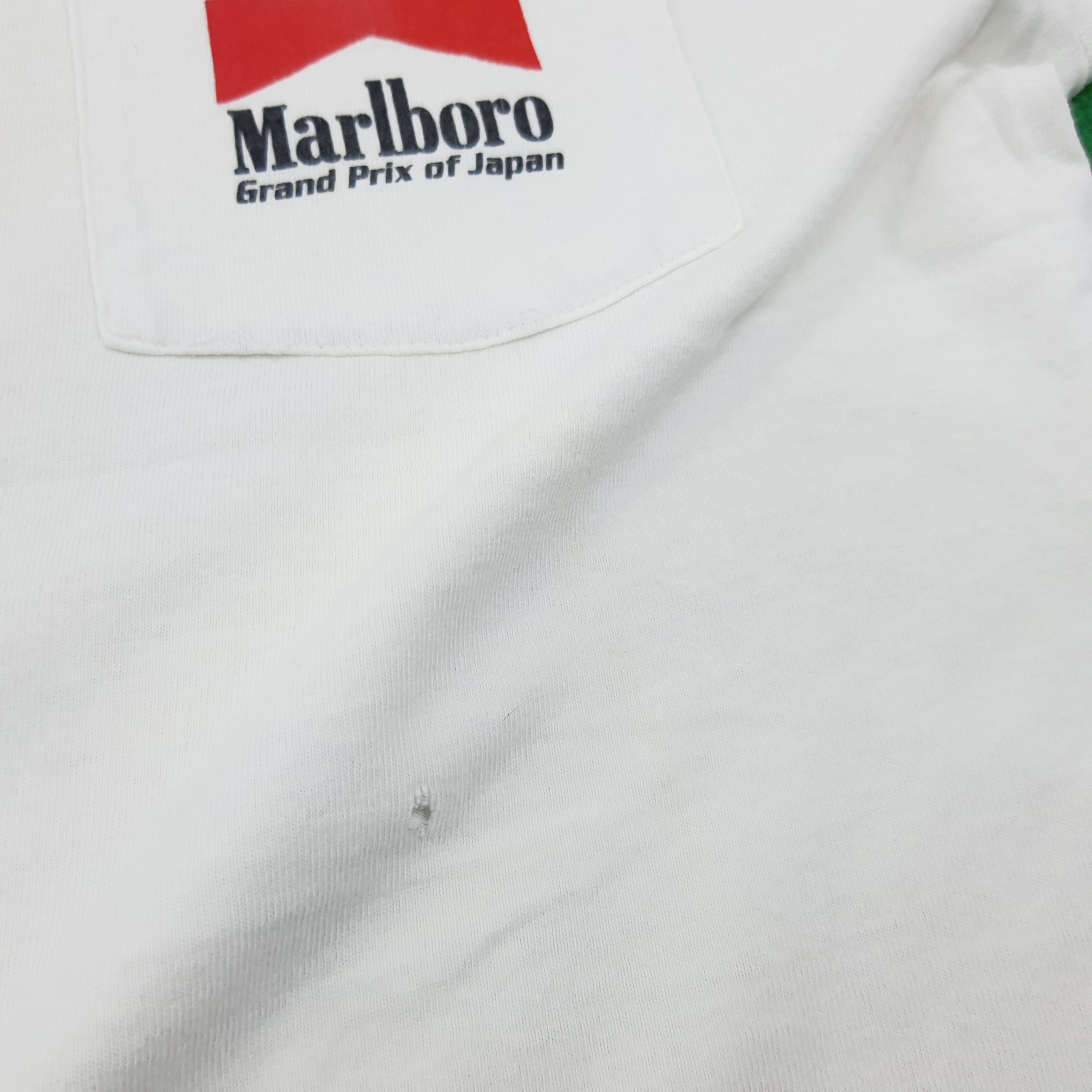 Marlboro × Vintage Vintage Marlboro Grand Prix of Japan Racing Team GP Tshirt Size US L / EU 52-54 / 3 - 11 Thumbnail
