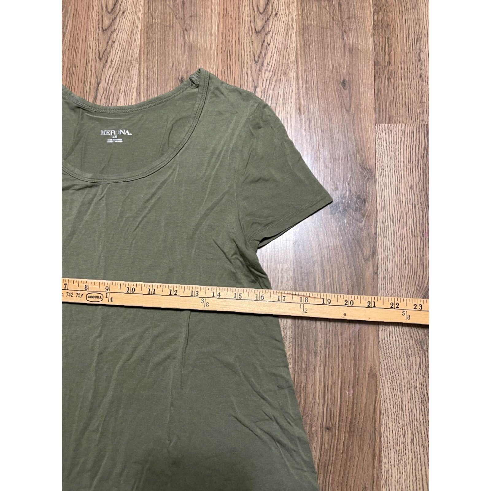 Merona Merona Shirt Women XS Green Short Sleeve Scoop Neck T-Shirt Casual XS Regular Solid 2000s? Size XS / US 0-2 / IT 36-38 - 6 Thumbnail
