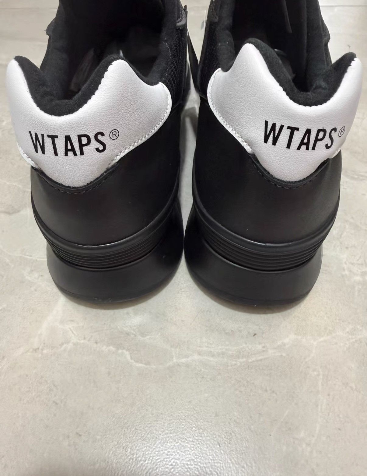 New Balance New Balance × WTAPS 1300 Comfortable Fit Running Shoes J34 Size US 8 / EU 41 - 5 Thumbnail