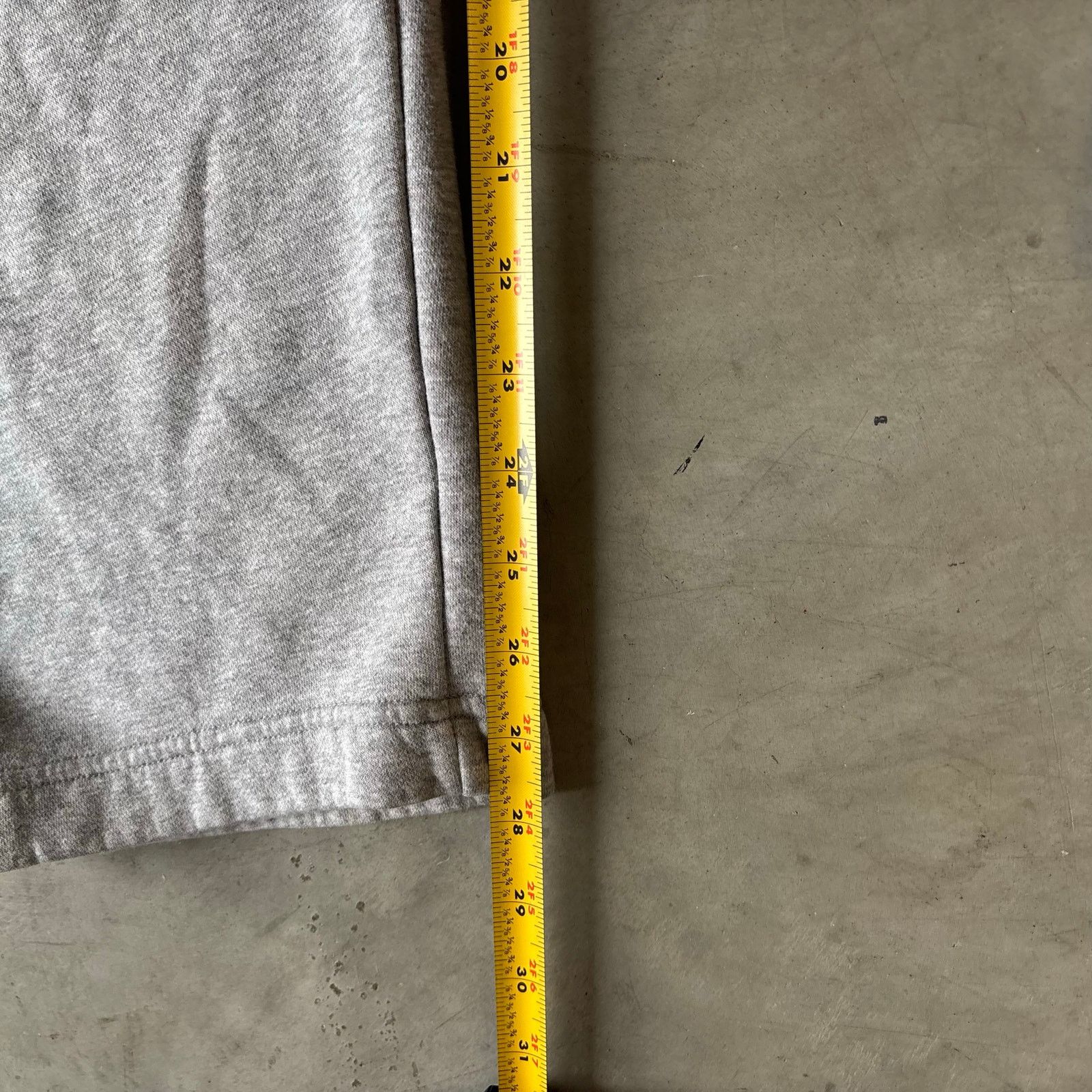 Nike vintage grey nike sweatpants Size US 36 / EU 52 - 3 Thumbnail
