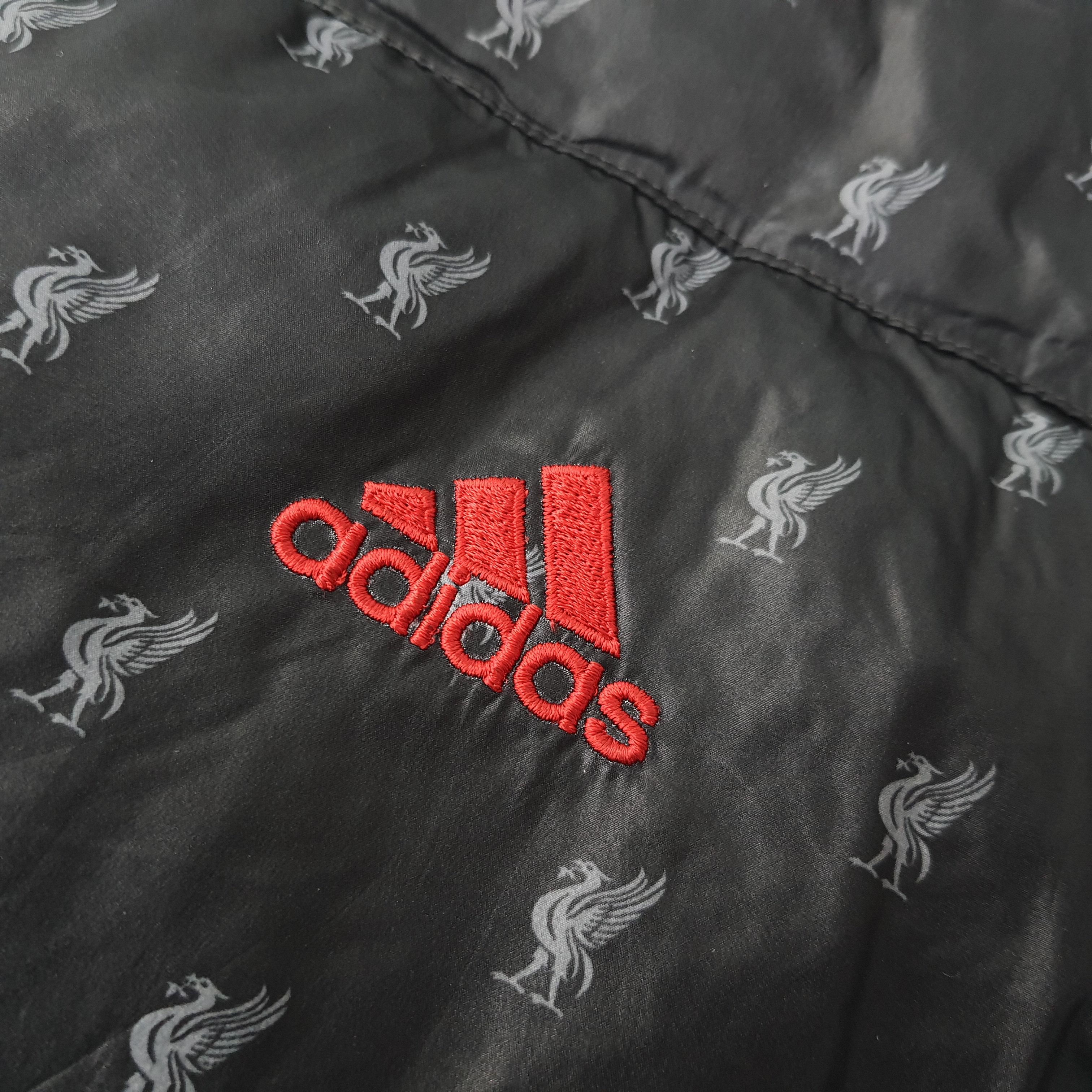 Adidas Vintage Adidas Liverpool F.C Puffer Jacket C262N5 Size US L / EU 52-54 / 3 - 5 Thumbnail