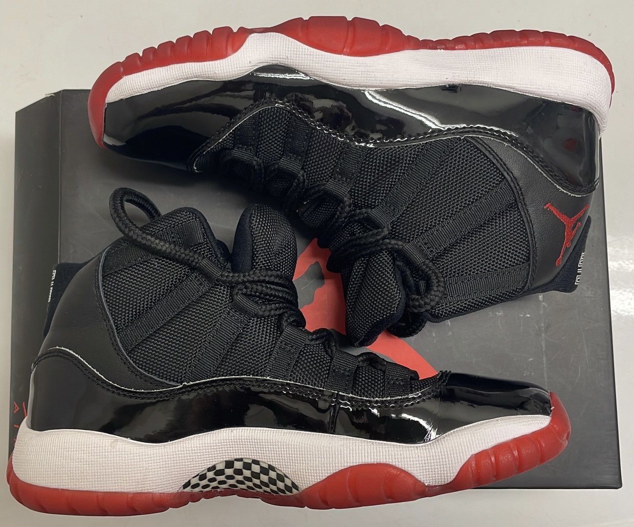 Jordan Brand Air Jordan 11 Retro GS 'Bred' 2019 US Youth’s Size 4.5 Size US 4.5 / IT 34.5 - 2 Thumbnail