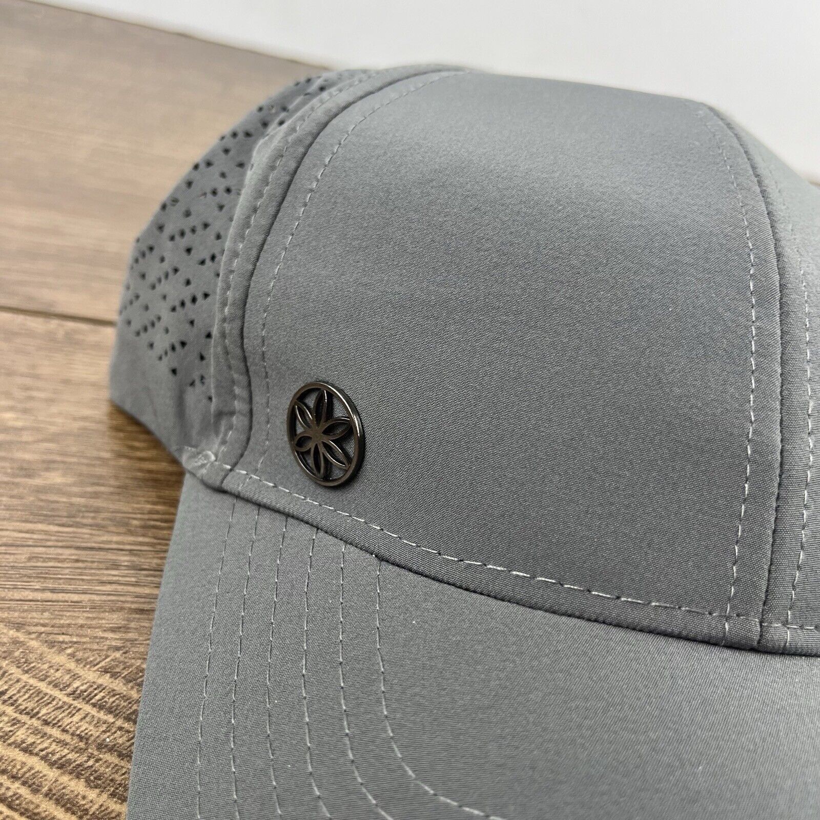 Other Gray Athletic Hat Running Cap Hat Gray Hat Adjustable Hat Gr Size ONE SIZE - 8 Thumbnail