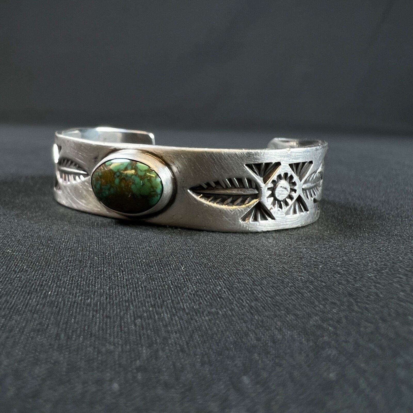 Vintage BEN YELLOW HORSE NAVAJO STERLING TURQUOISE SILVER BRACELET Size ONE SIZE - 7 Thumbnail