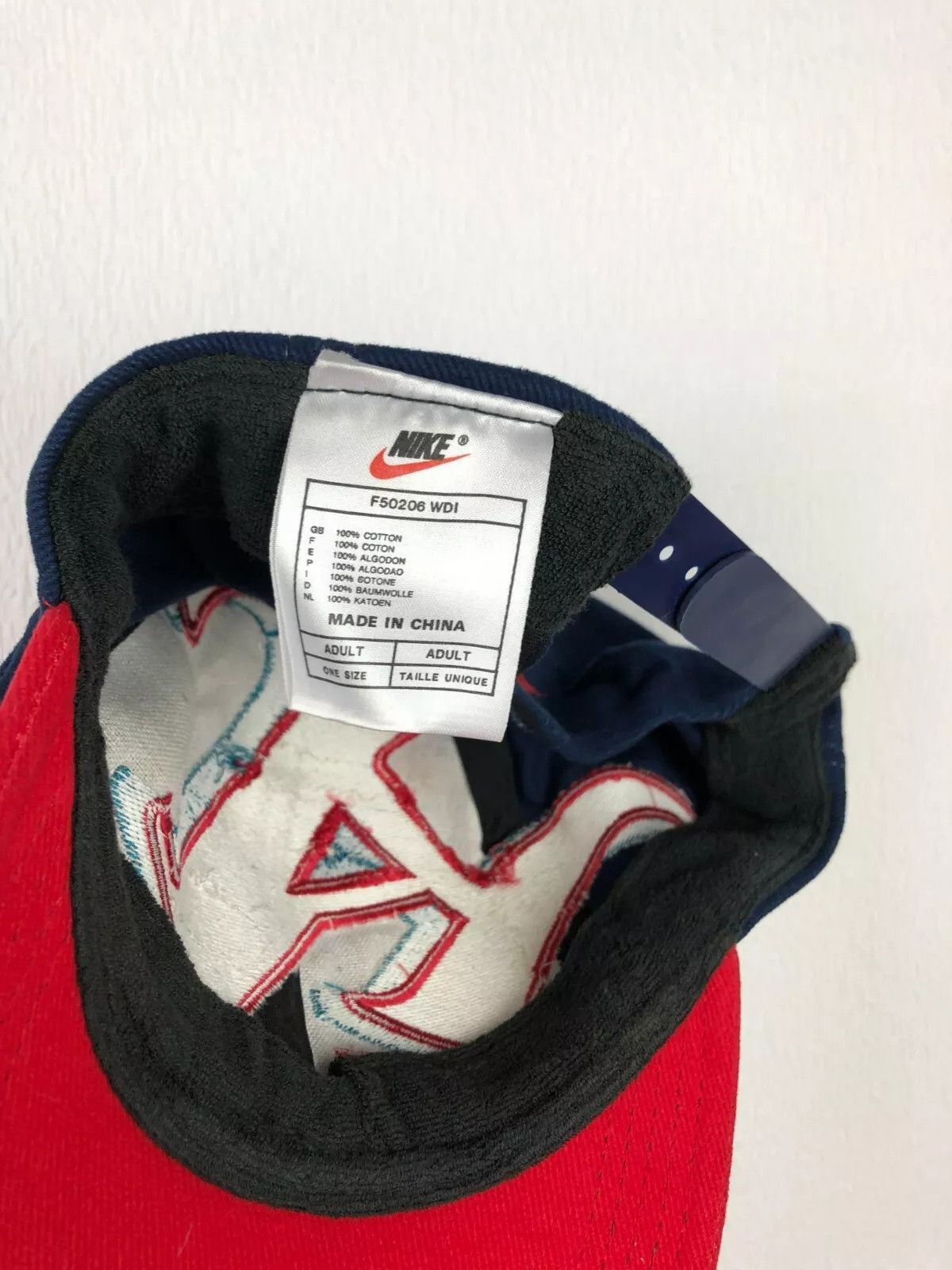 Nike Vintage Nike Arsenal Snapback Hat Football Soccer Cap Size ONE SIZE - 7 Thumbnail