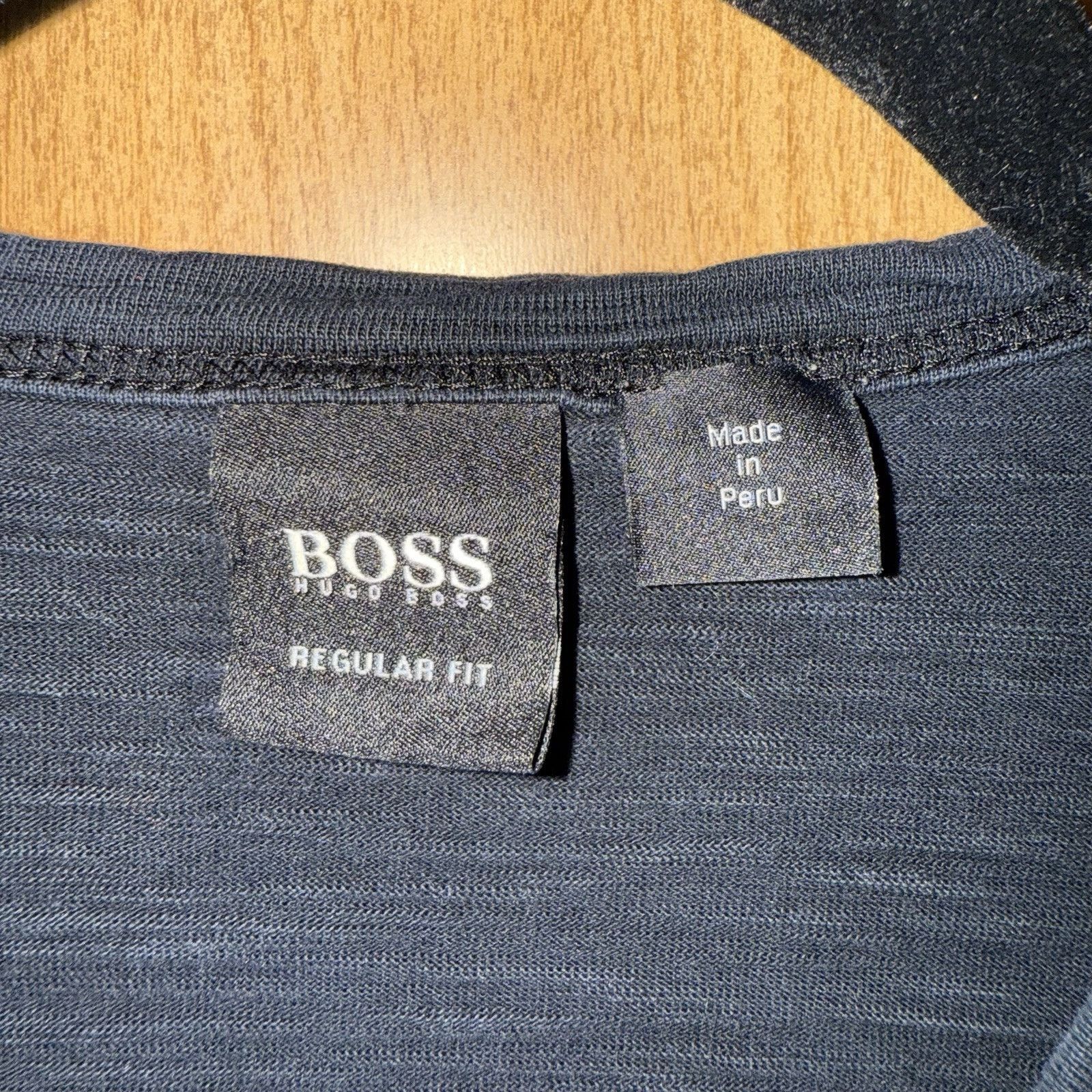 Hugo Boss Hugo Boss Black Regular Fit Size Large T-Shirt Size US L / EU 52-54 / 3 - 3 Thumbnail