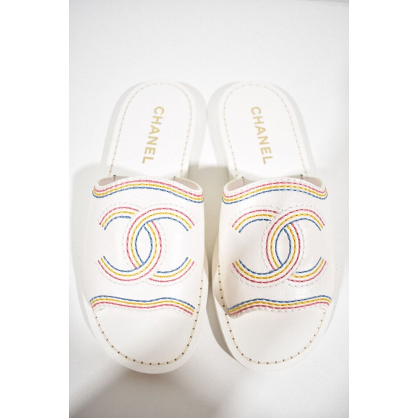 Chanel Chanel 21P White Multicolor Lambskin Leather CC Logo Size US 6 / IT 36 - 6 Thumbnail