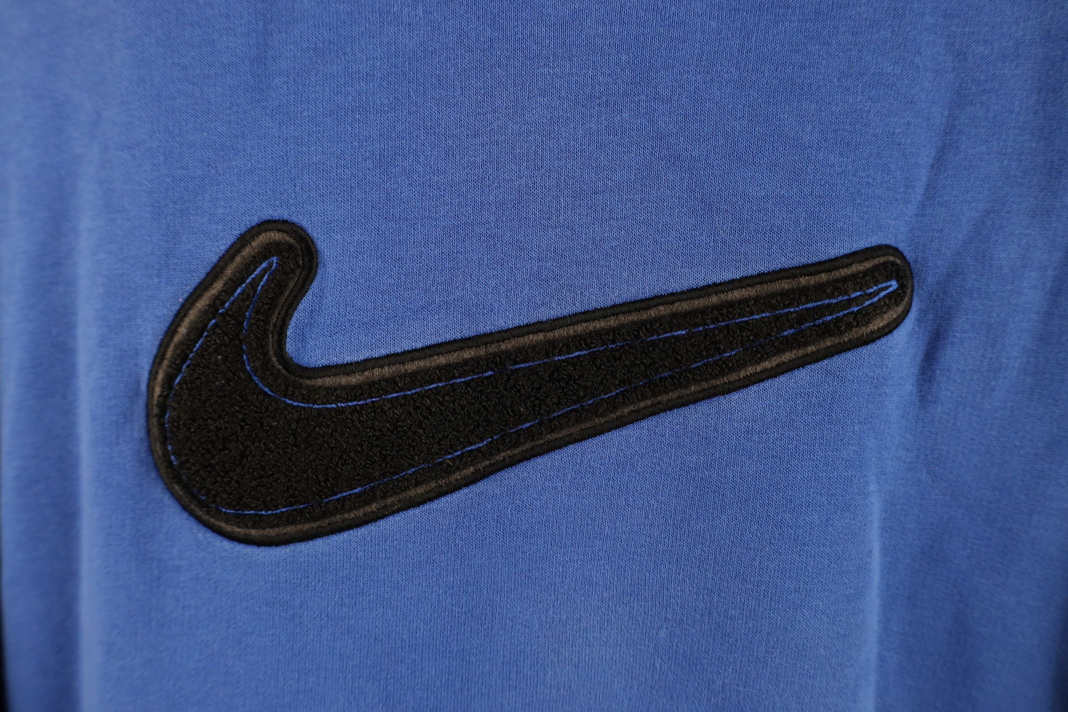 Nike × Vintage Vintage Nike Scott Center Swoosh Felt Patch Hoodie Blue Size US XL / EU 56 / 4 - 4 Thumbnail