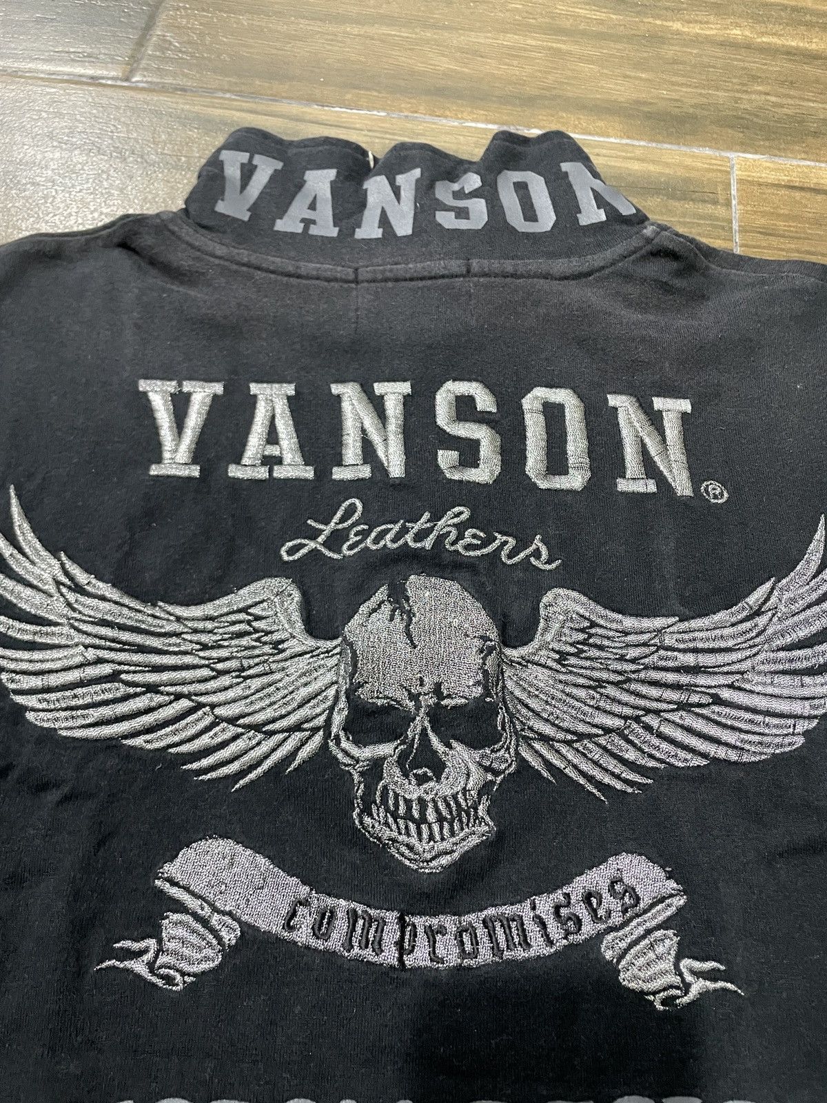 Japanese Brand Vanson Leather embroidery sun faded polo tee Size US M / EU 48-50 / 2 - 4 Thumbnail