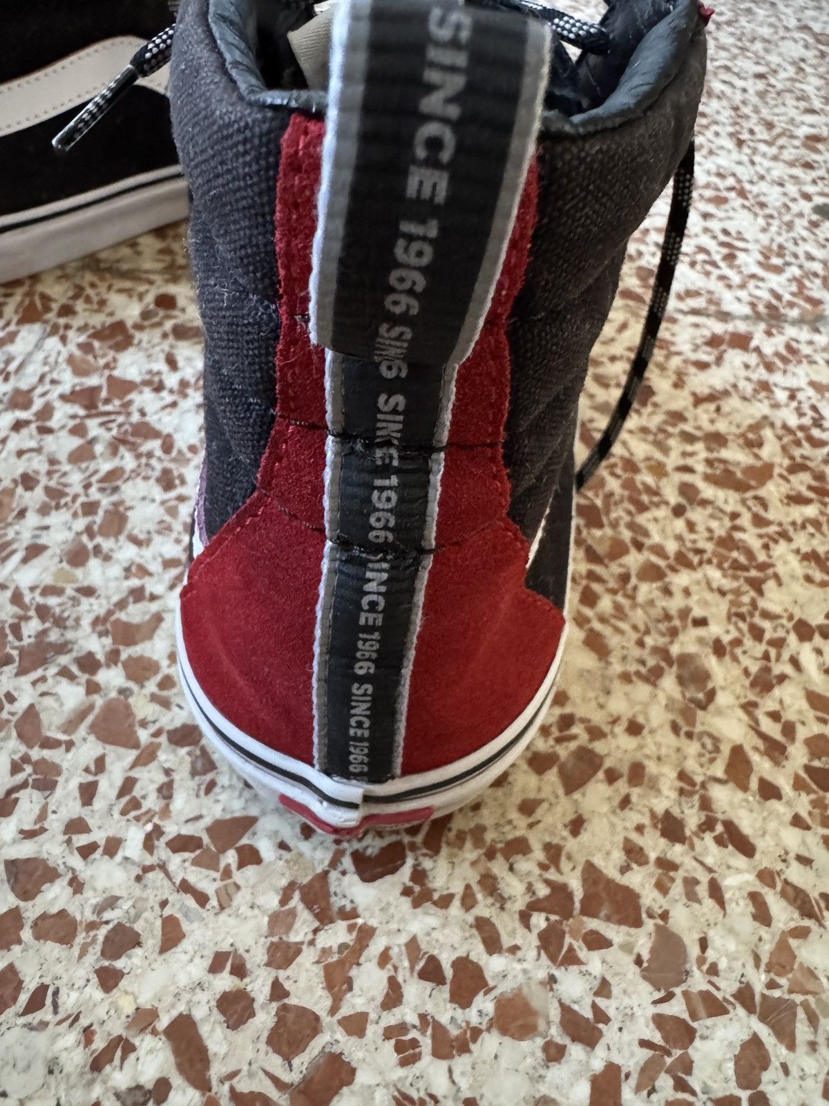 Vans Vans Shoes Size US 10.5 / EU 43-44 - 3 Thumbnail