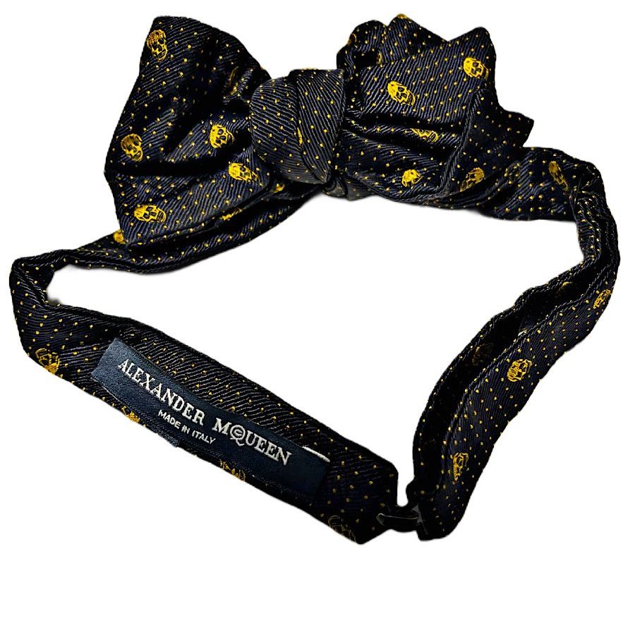 Alexander McQueen Authentic Alexander McQueen Black Silk Skulls Bow Tie Size ONE SIZE - 1 Thumbnail