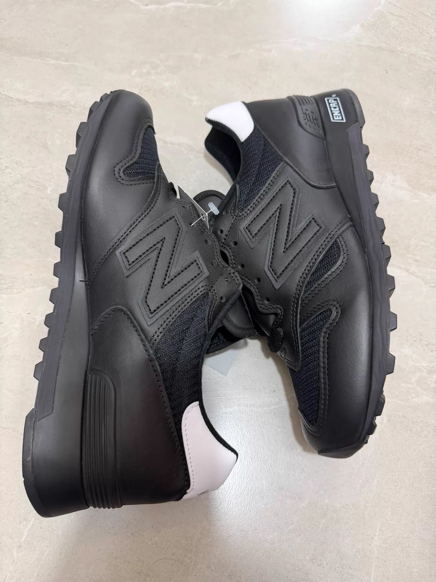 New Balance New Balance × WTAPS 1300 Unisex Running Shoe 42 Black/White Size US 9 / EU 42 - 5 Thumbnail
