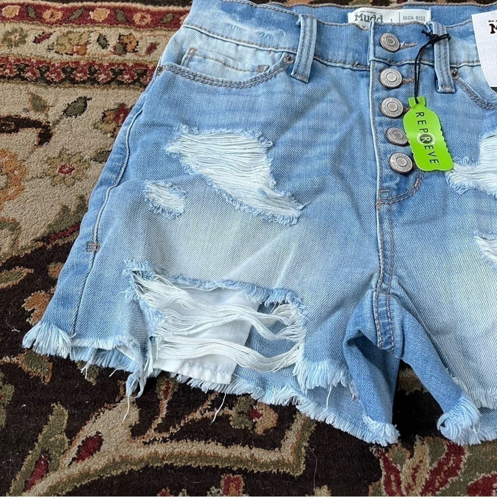 Other MUDD NWT Denim Shorts Button Fly Distressed Women’s 1 Size 25" / US 0 / IT 36 - 9 Thumbnail
