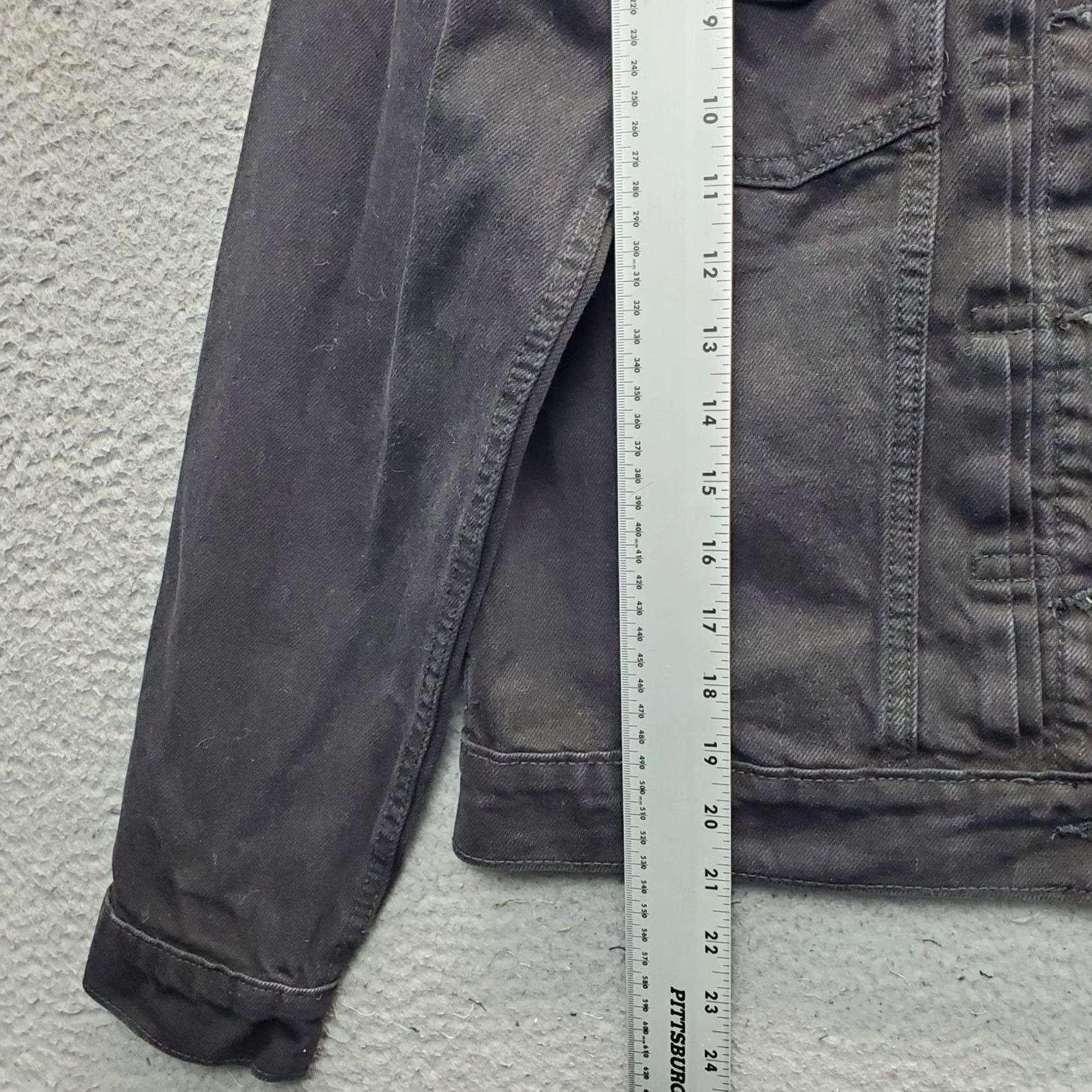 Old Navy Old Navy Jean Jacket Womens M Black Classic Long Sleeve Collar Button Front Size M / US 6-8 / IT 42-44 - 3 Thumbnail