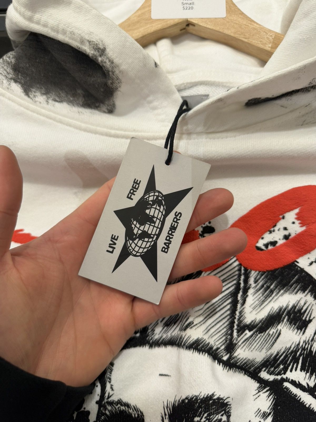 Barriers Barriers Ny x 2Pac Estate ComplexCon Hoodie Size US S / EU 44-46 / 1 - 3 Thumbnail