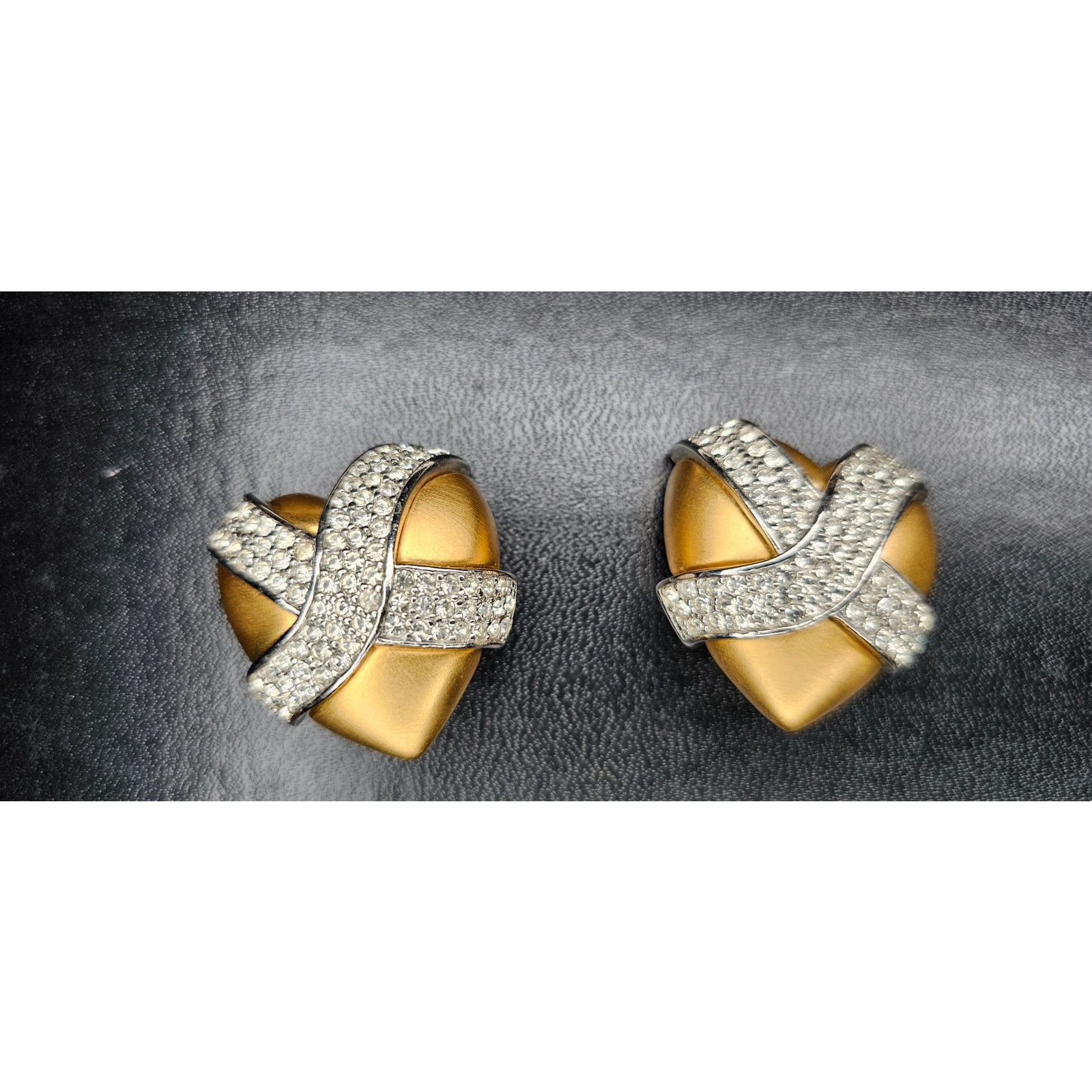 Givenchy 1980s Givenchy Heart Clip-on Earrings Size ONE SIZE - 1 Thumbnail