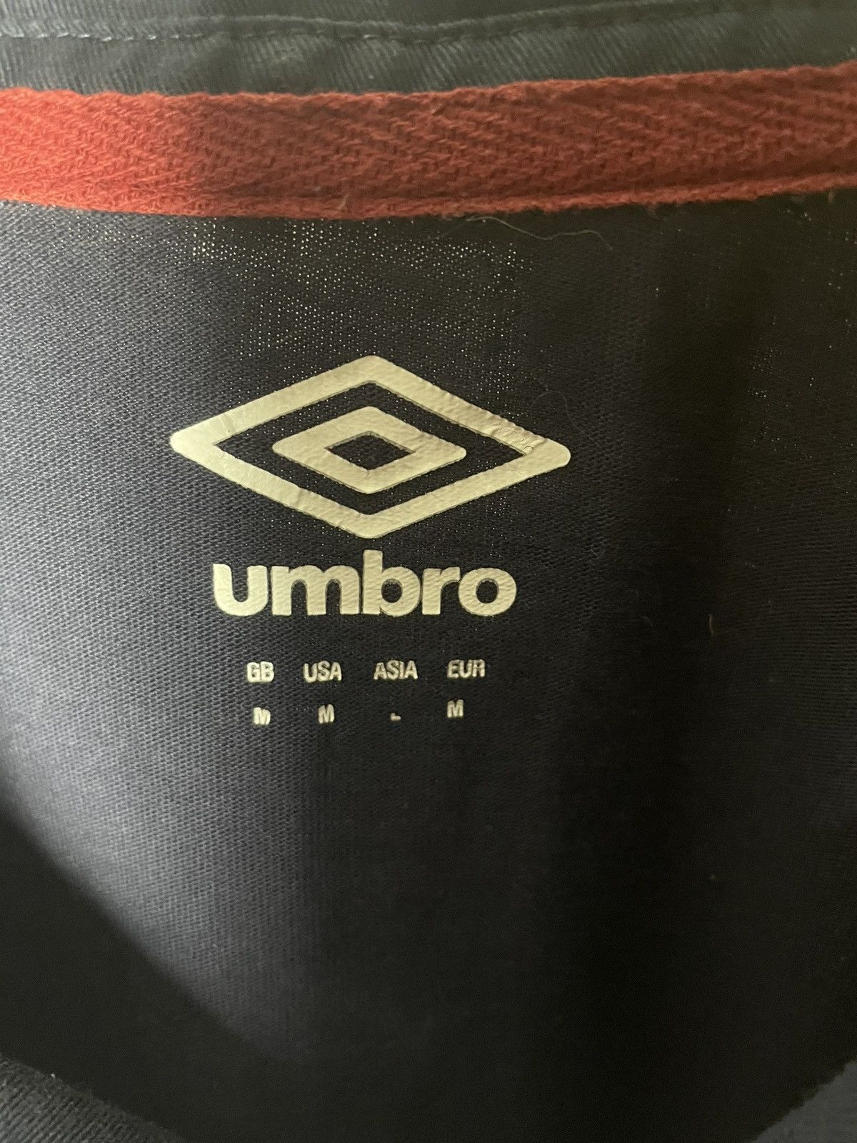 Umbro Umbro O2 England Rugby Jersey Size US M / EU 48-50 / 2 - 5 Thumbnail