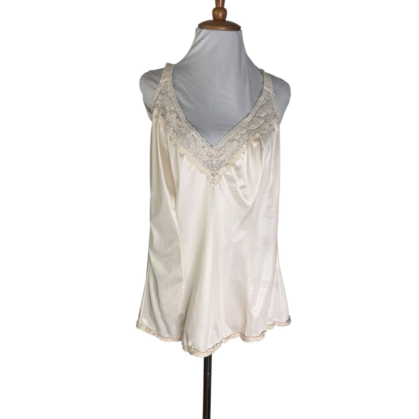 Vintage Vintage 1980s Maidenform Cream Ivory LAce Cami Camisole L 40 Size L / US 10 / IT 46 - 2 Thumbnail