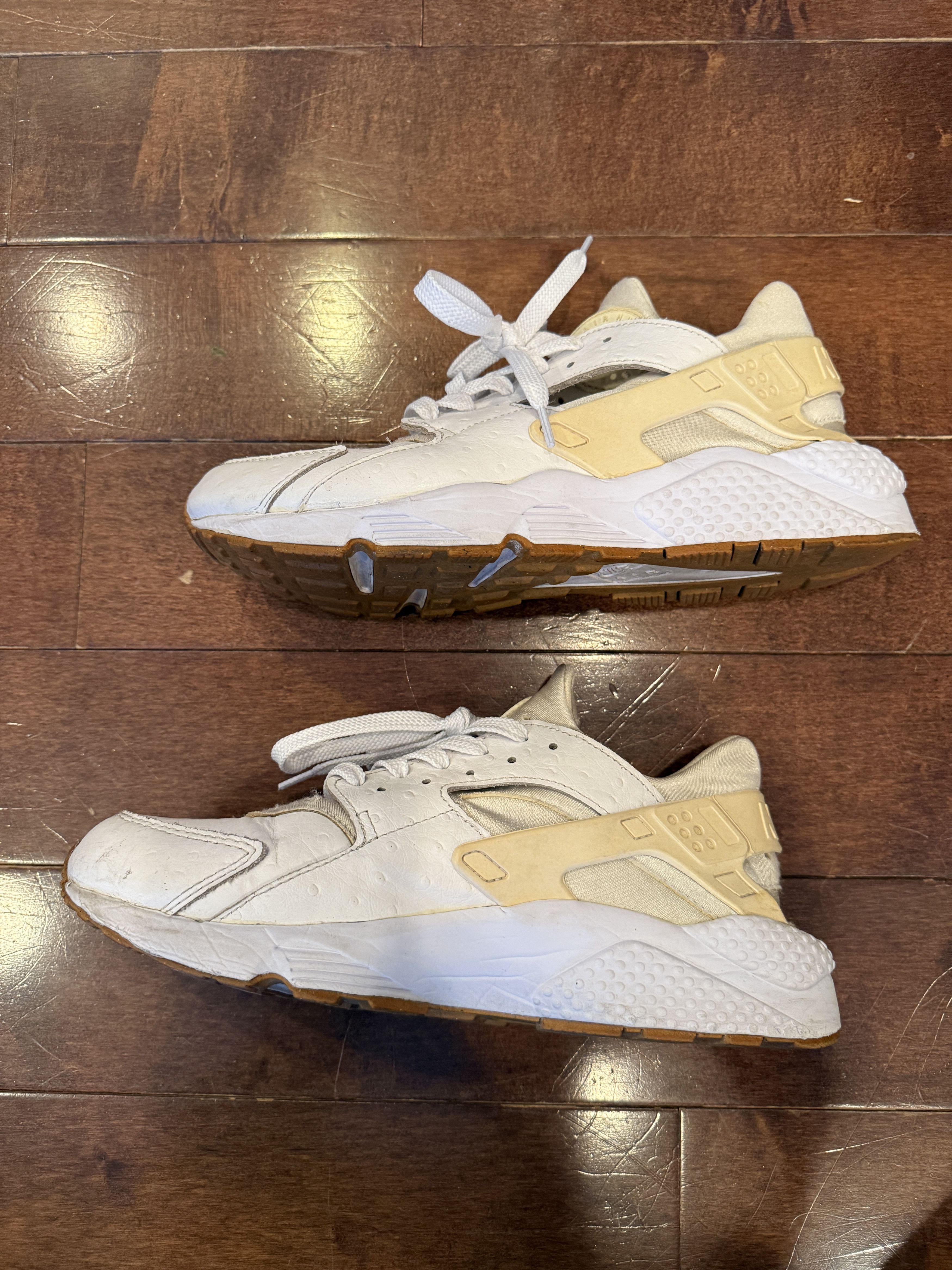 Nike Nike Air Huarache Ostrich Gum Size US 11 / EU 44 - 6 Thumbnail