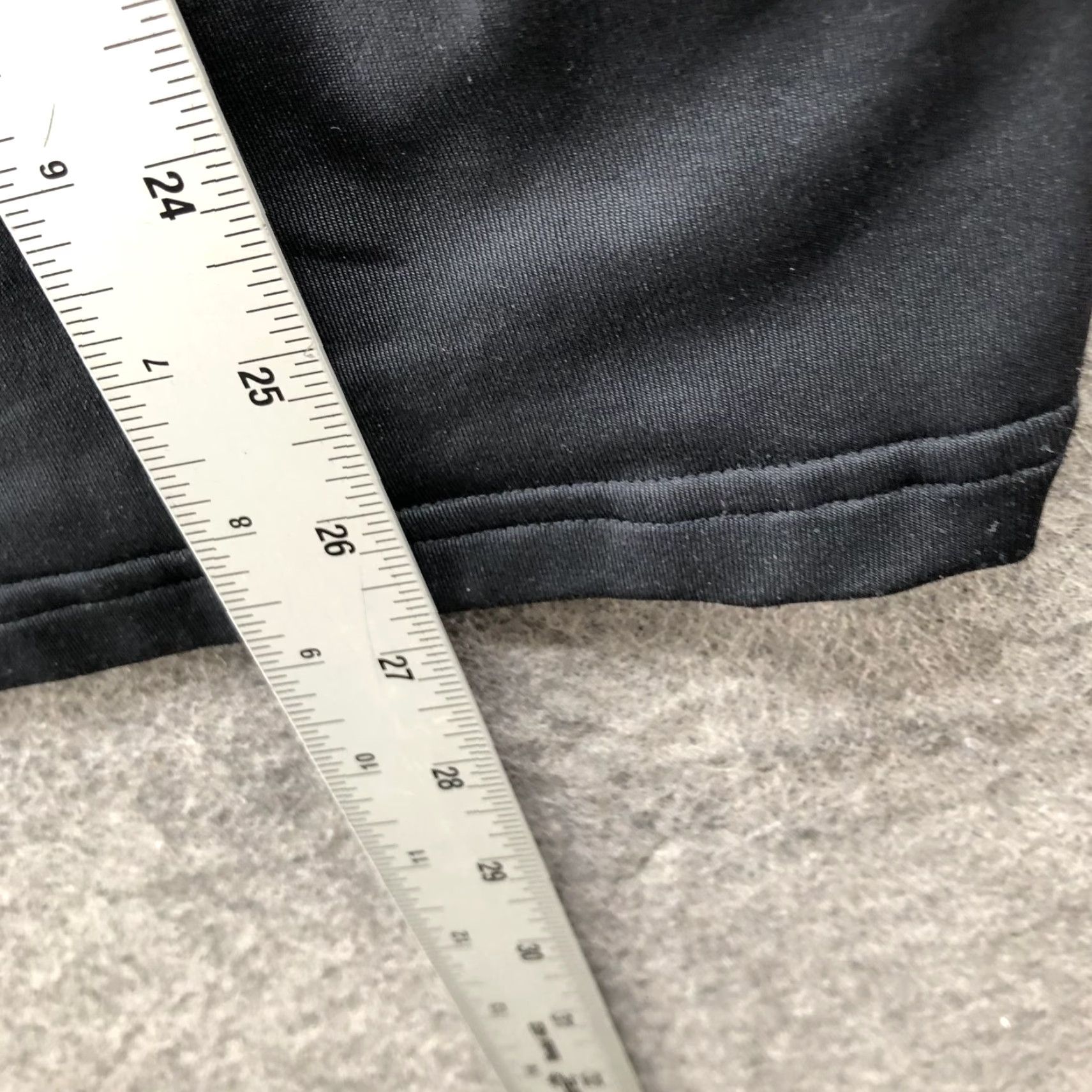 Under Armour Under Armour HeatGear Fitted Long Sleeve Baselayer T Shirt Mens M Black Size US M / EU 48-50 / 2 - 8 Thumbnail