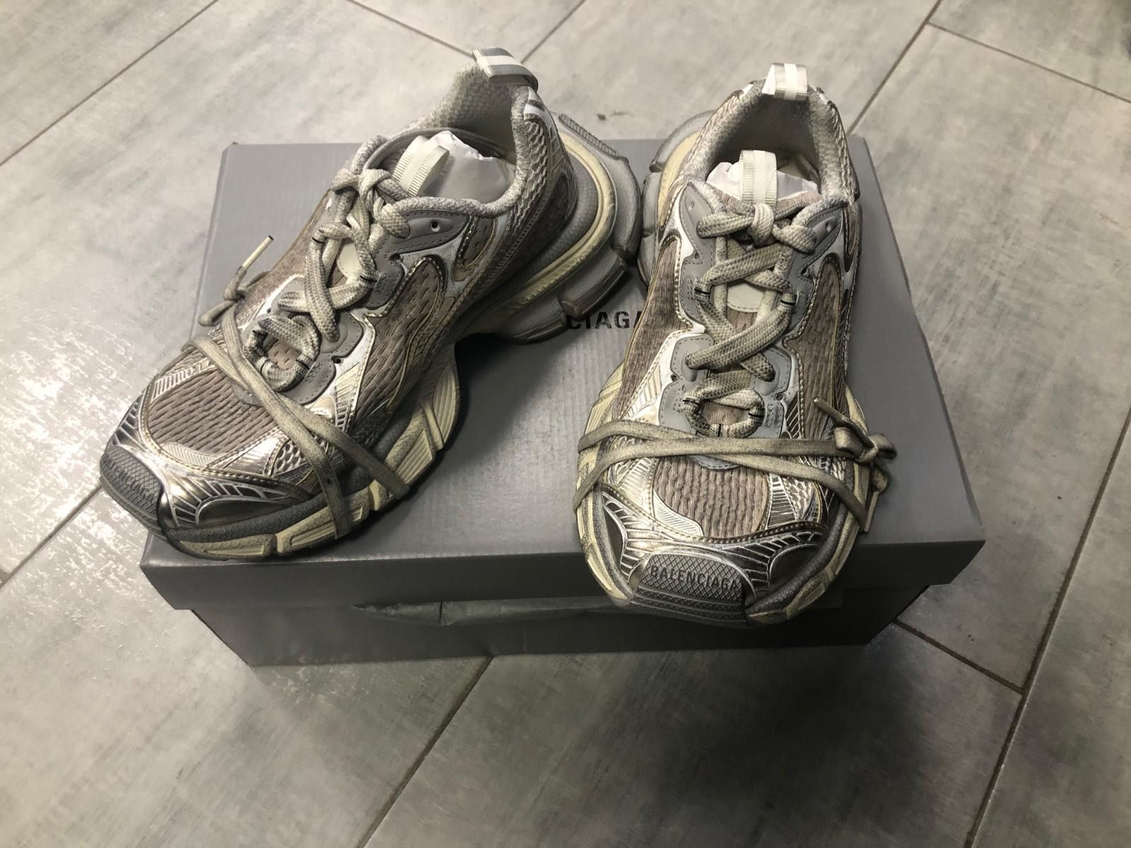image of Balenciaga Men's Eggshell White 3Xl Mesh Runner Sneakers (Size 8)