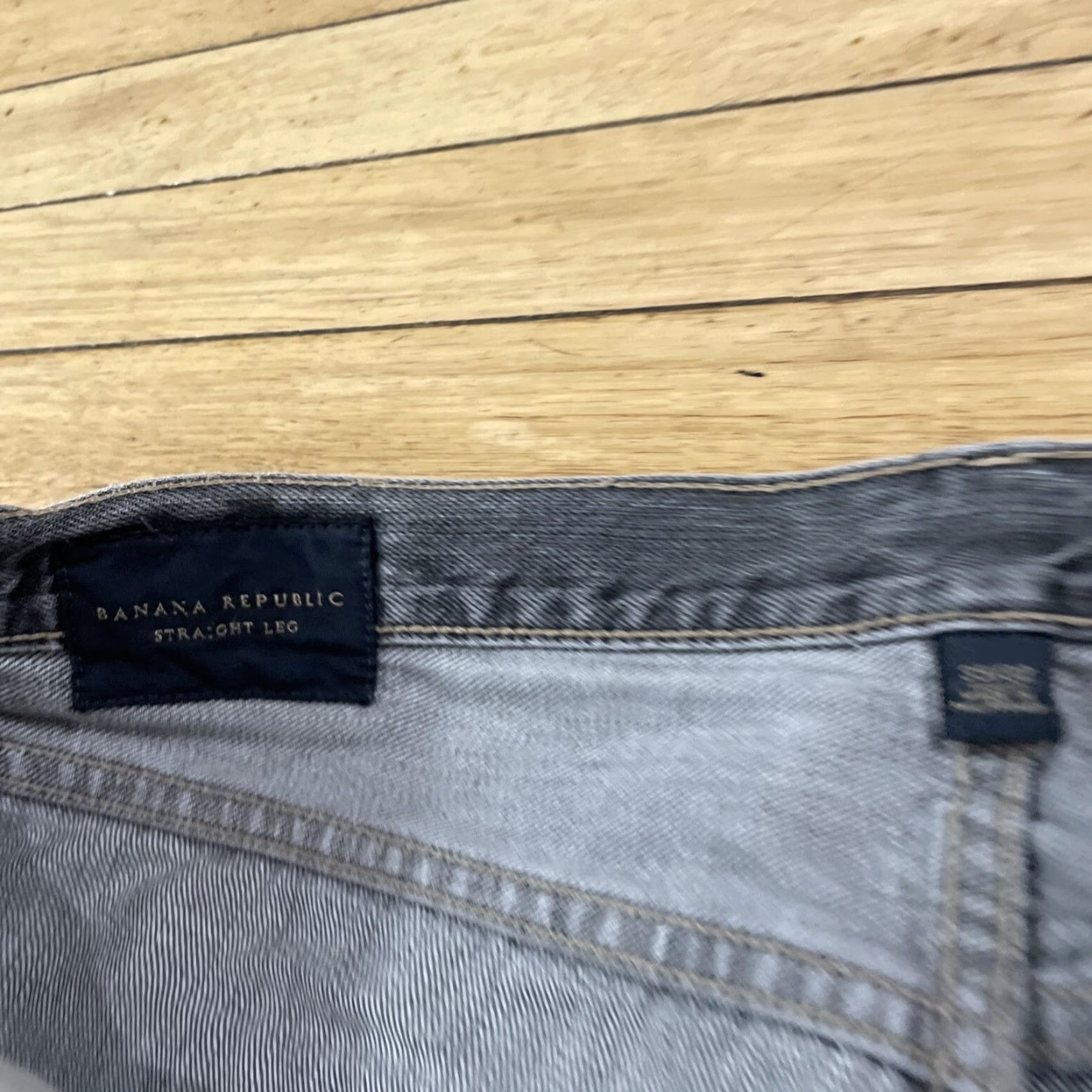 Banana Republic VINTAGE Banana Republic Jeans Men 35x32 Gray Straight Denim 2004 Y2k Paint Distressed 5-Pocket Band: Banana Republic Straight Leg Mens Regular stands Size US 35 - 5 Thumbnail