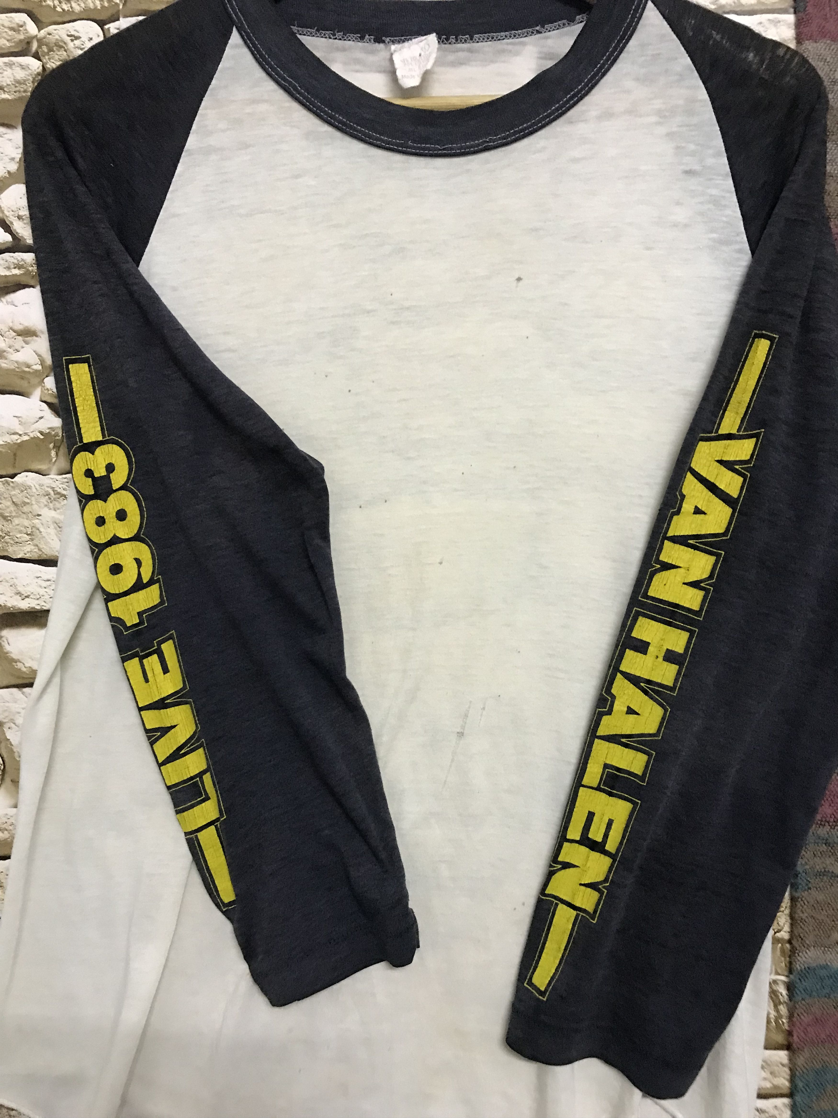 Vintage Vintage Van Halen 3Quarter Size US L / EU 52-54 / 3 - 3 Thumbnail