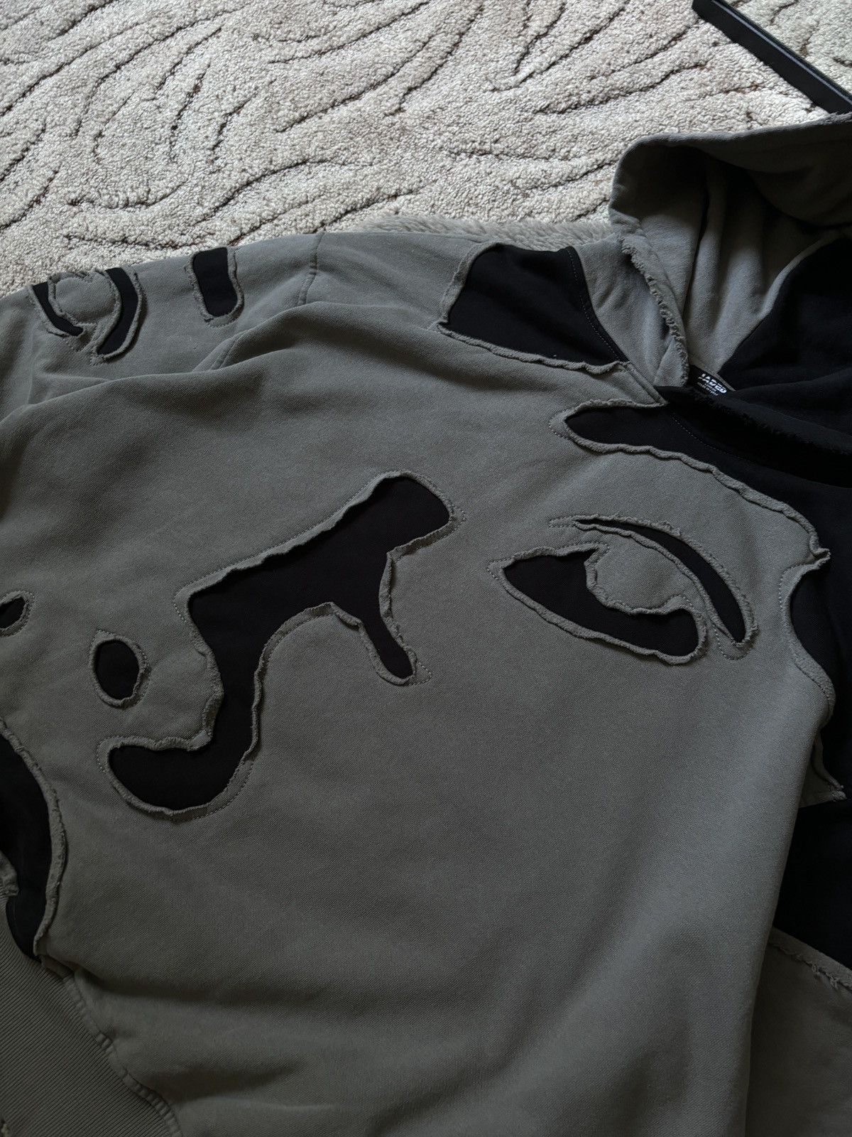 Jaded London Jaded hoodie Appliqué face distressed oversized sweatshirt Size US XL / EU 56 / 4 - 5 Thumbnail
