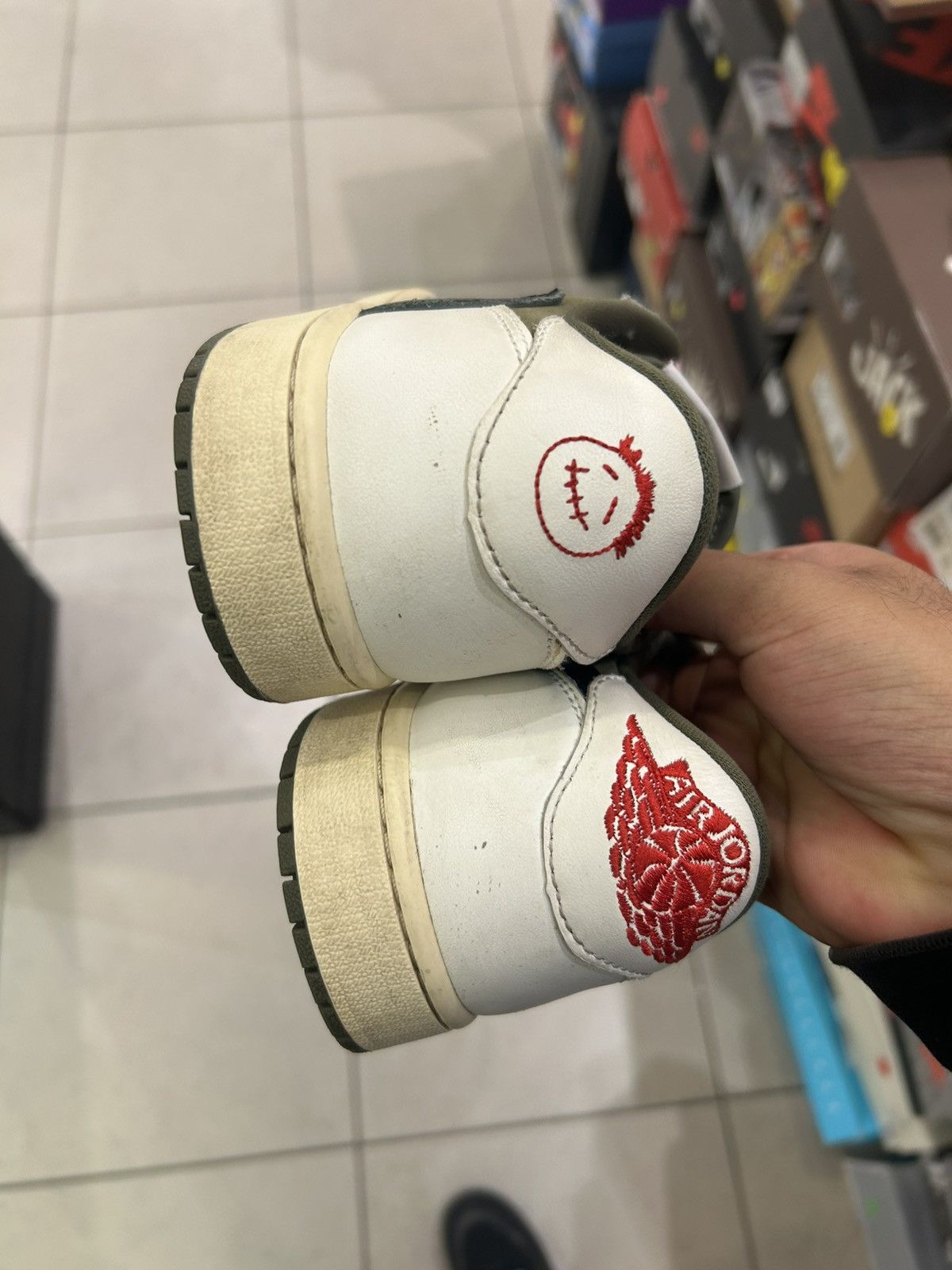 Jordan Brand × Travis Scott Jordan 1 low travis scott medium olive Size US 9 / EU 42 - 11 Thumbnail