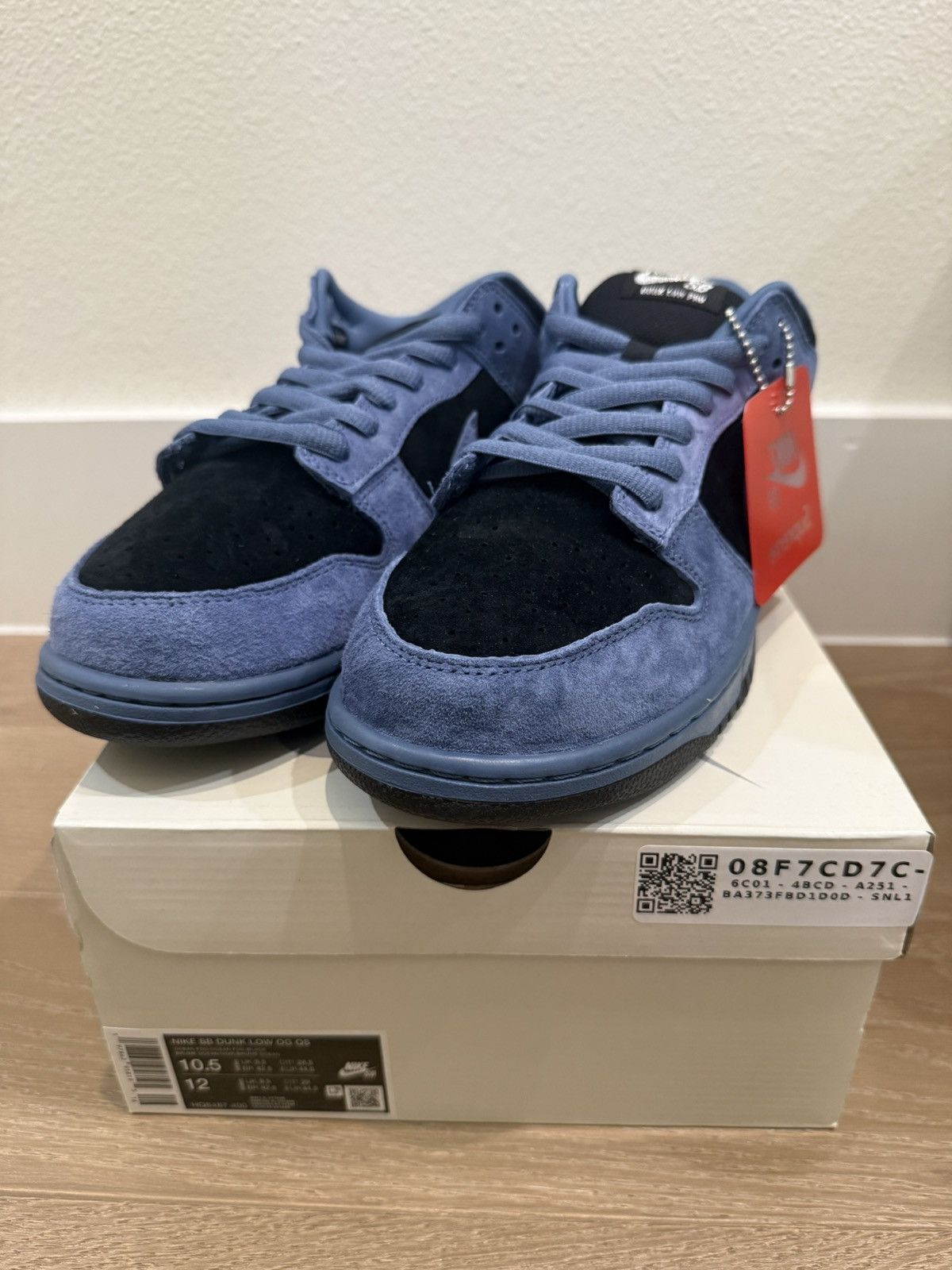 Nike SB Dunk Low OG QS x Supreme 