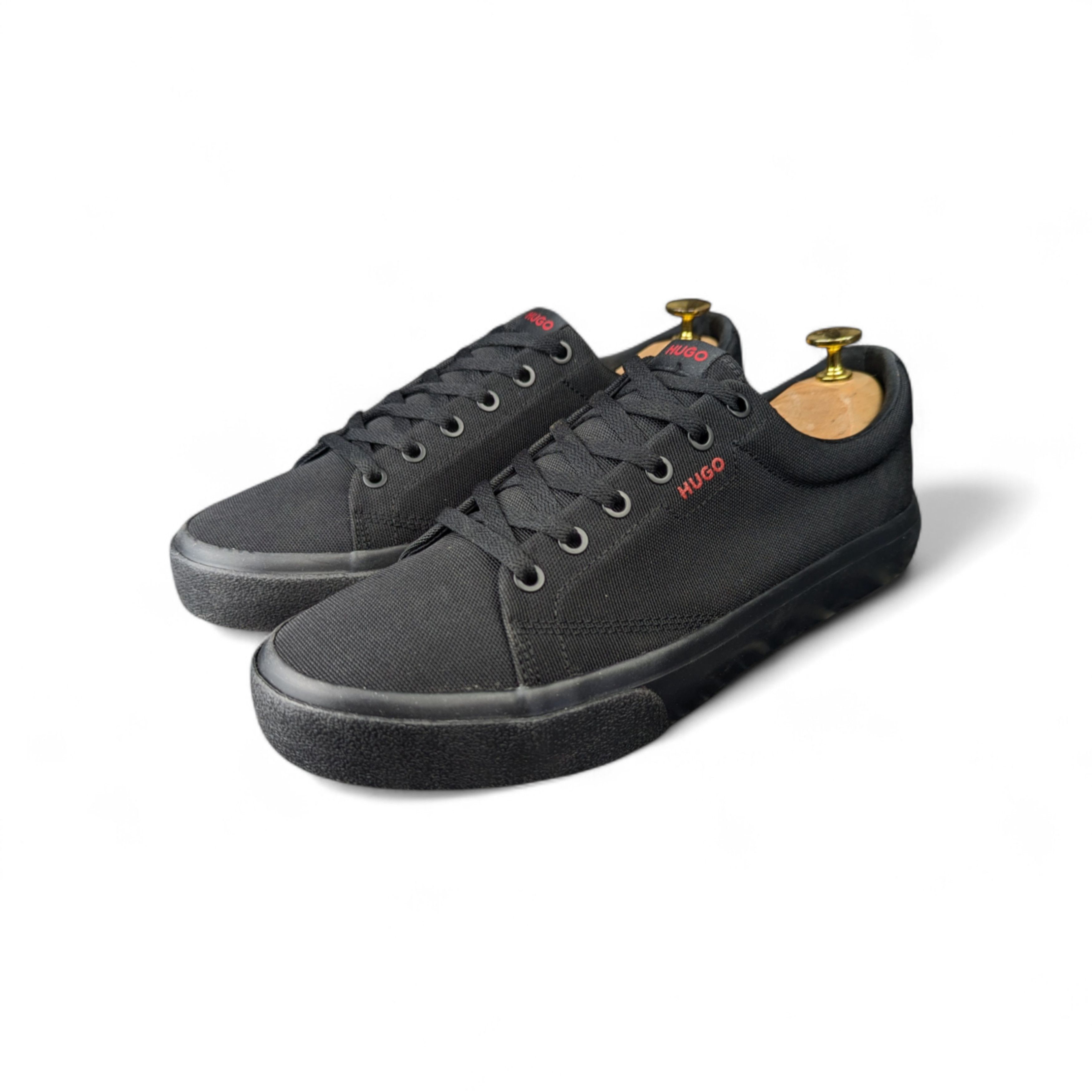Hugo Boss HUGO BOSS Black classic sneakers Size US 9 / EU 42 - 1 Thumbnail
