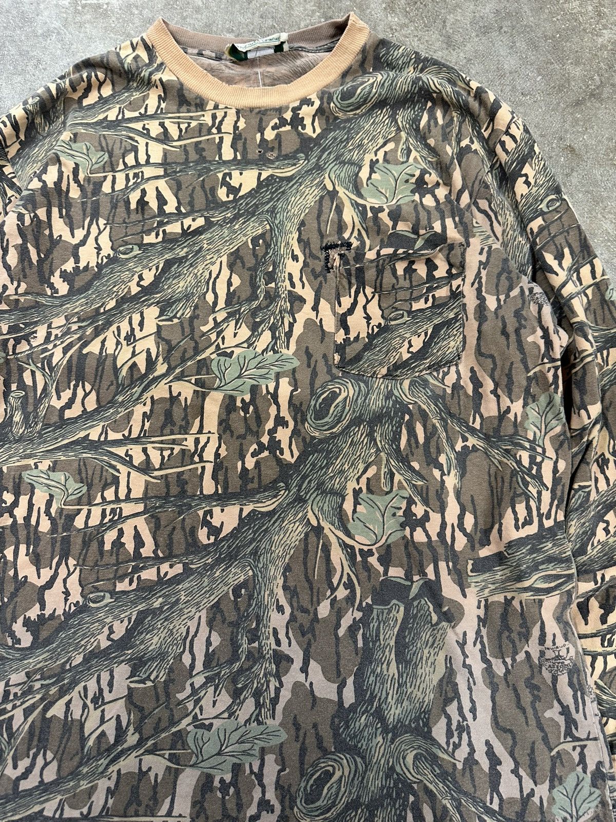 Mossy Oaks Vintage 90s Mossy Oak Original Camo LS Pocket T-Shirt Size US XL / EU 56 / 4 - 5 Thumbnail