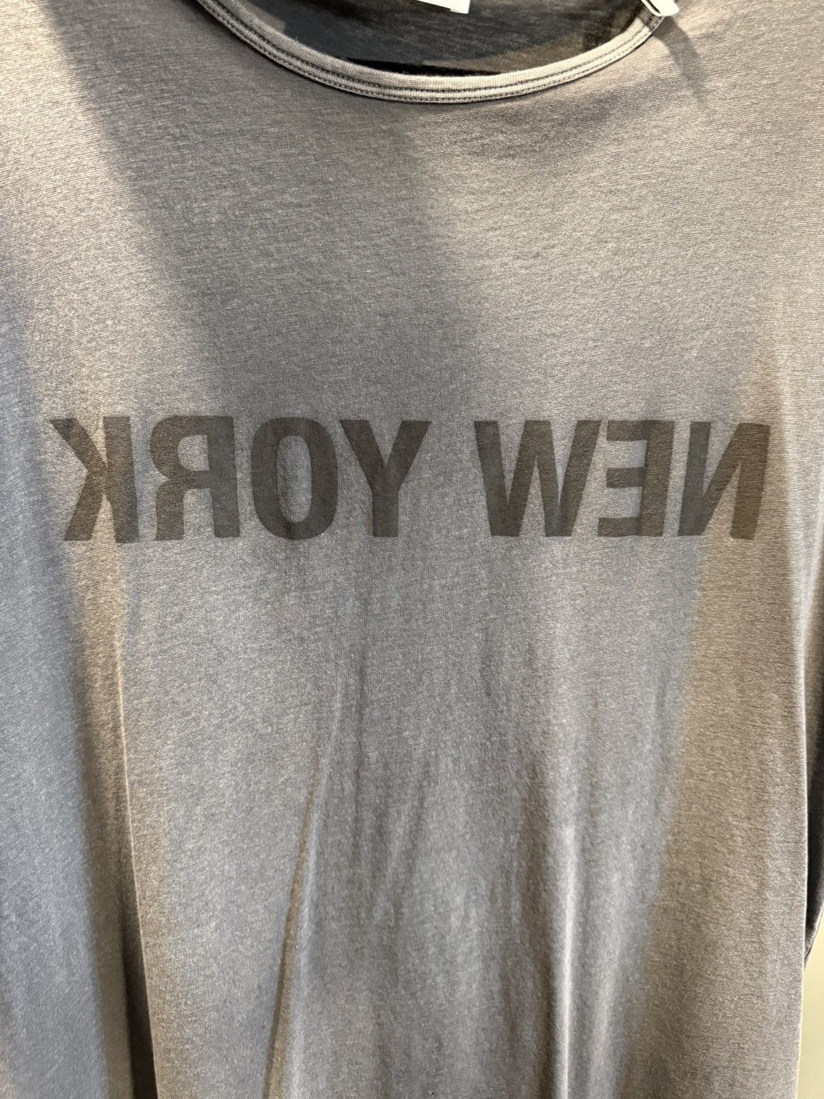 Helmut Lang Helmut Lang Garment Dyed NEW YORK Tee (M) Size US M / EU 48-50 / 2 - 5 Thumbnail