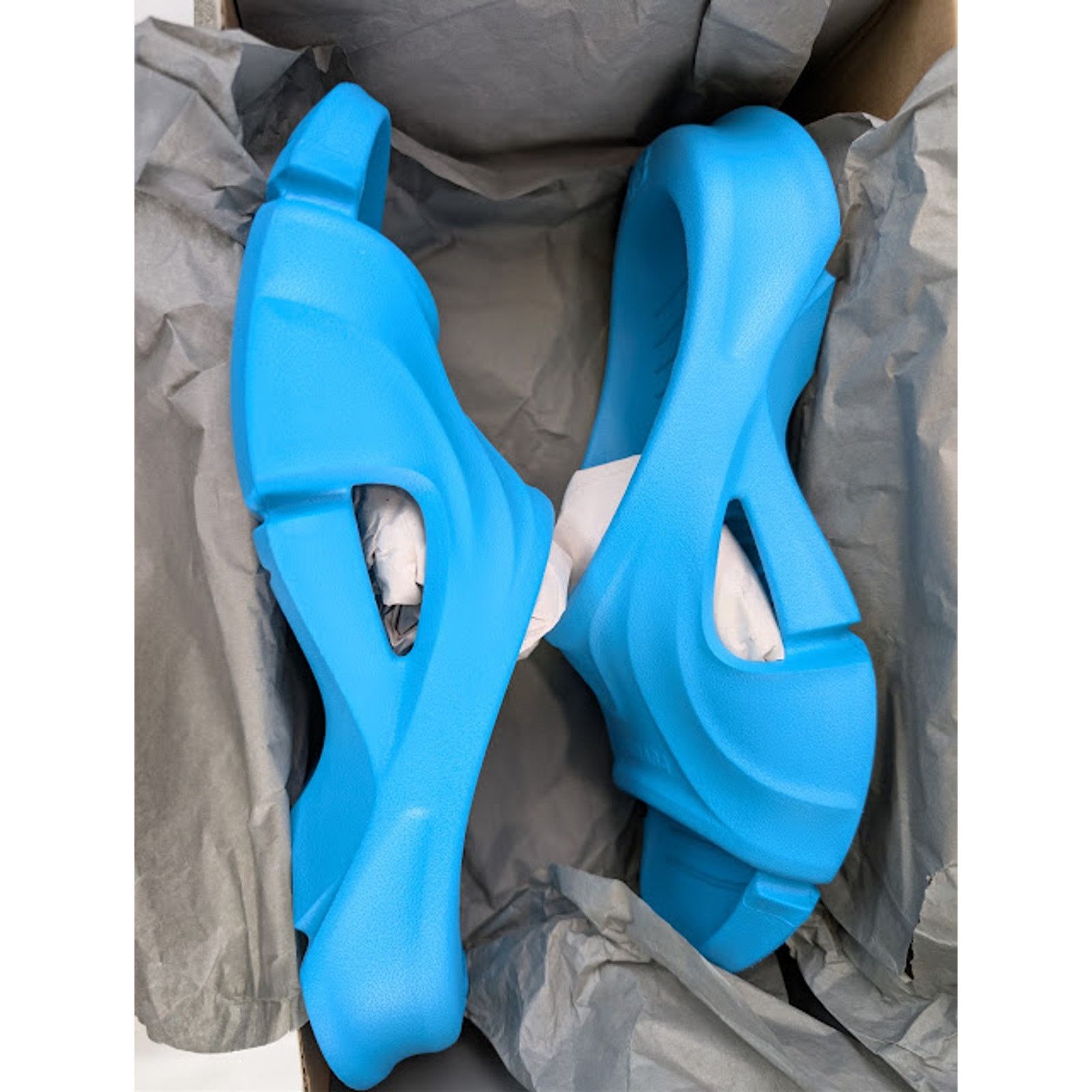 Balenciaga o1rshd1 Rubber Mold Slide Sandals in Blue Size US 10 / EU 43 - 20 Thumbnail