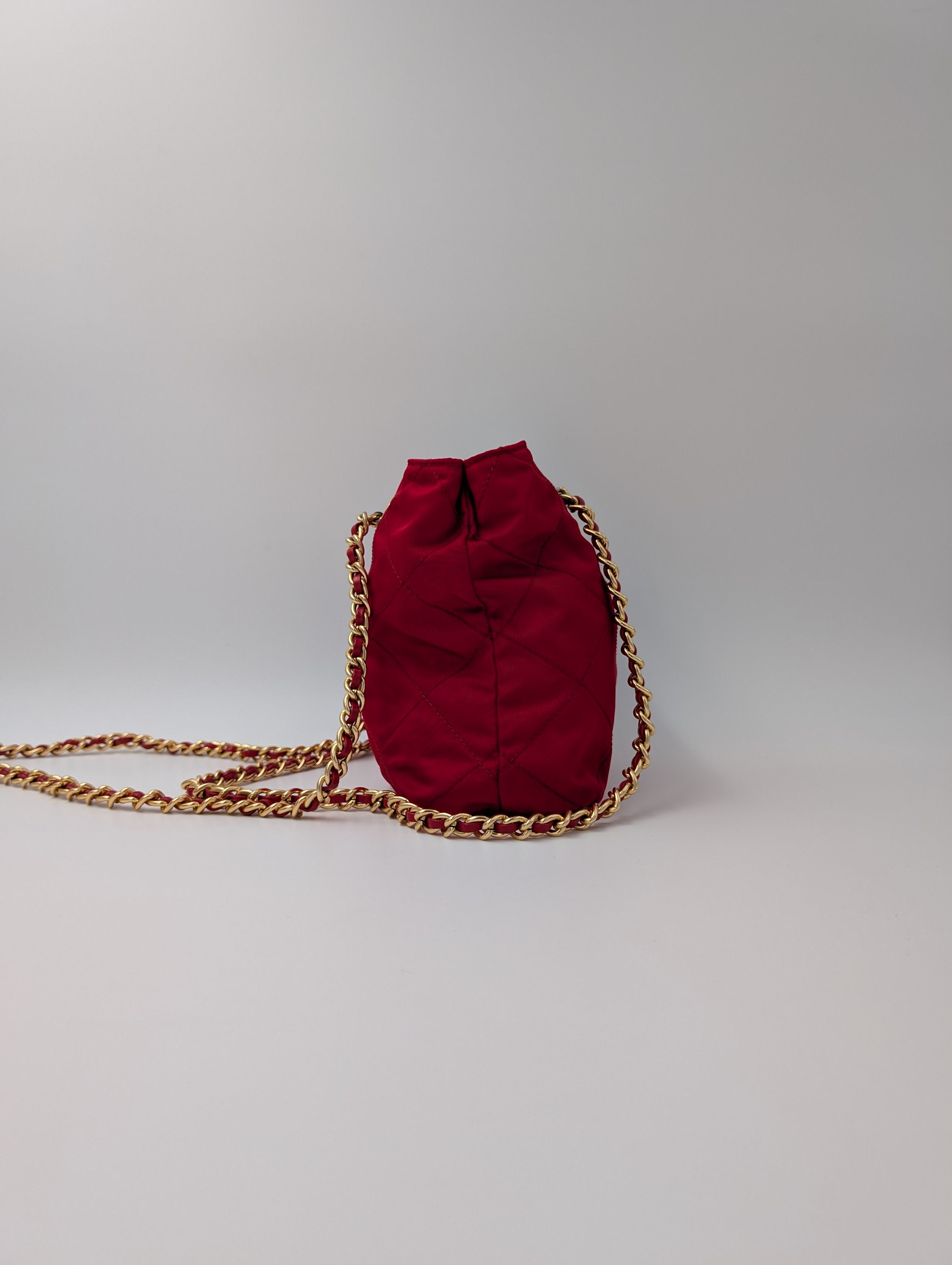 Prada Red Quilted Nylon Chain Shoulder Bag Size ONE SIZE - 6 Thumbnail
