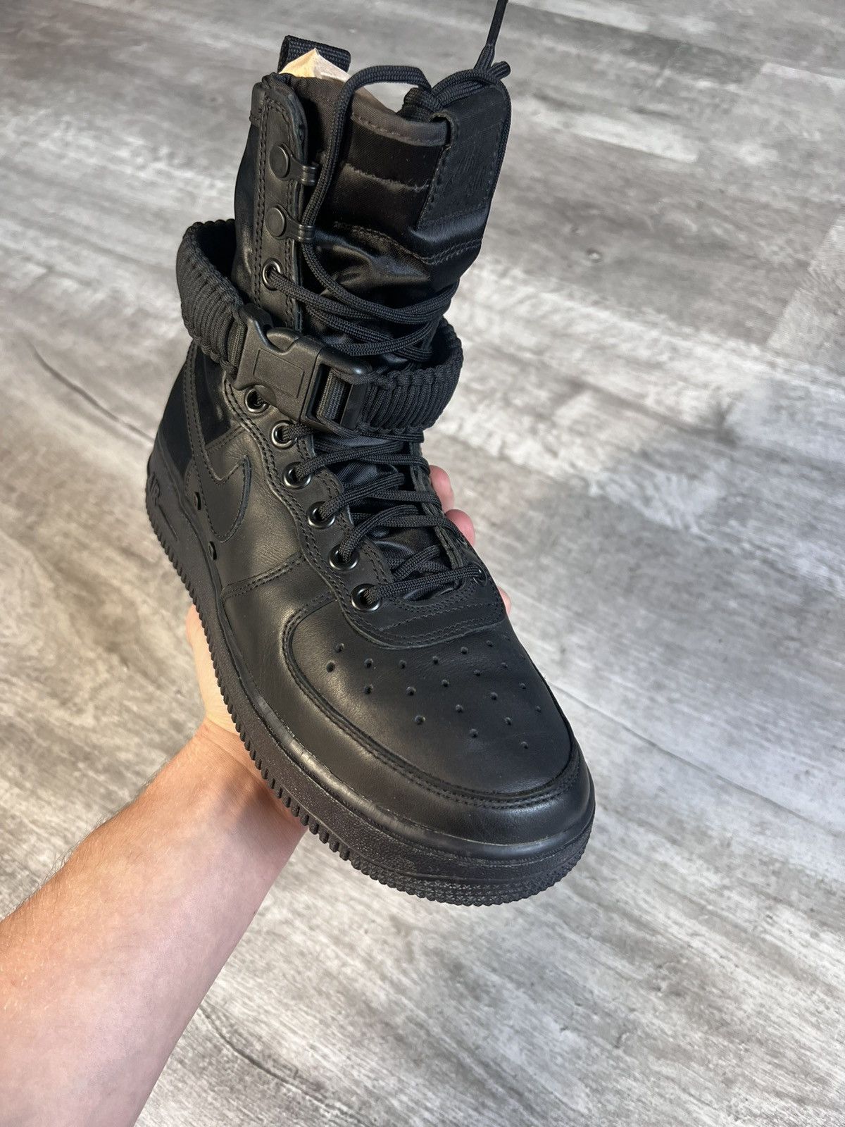 Nike Nike SF Air Force 1 High Triple Black Size US 7 / EU 40 - 11 Thumbnail