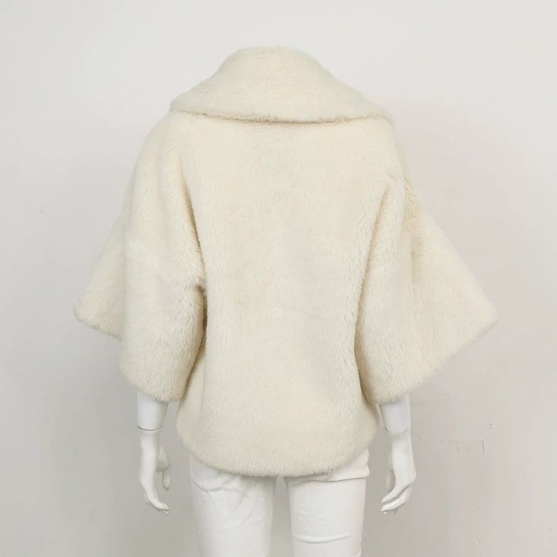 Max Mara Max Mara White Teddy Jacket Size S / US 4 / IT 40 - 2 Thumbnail