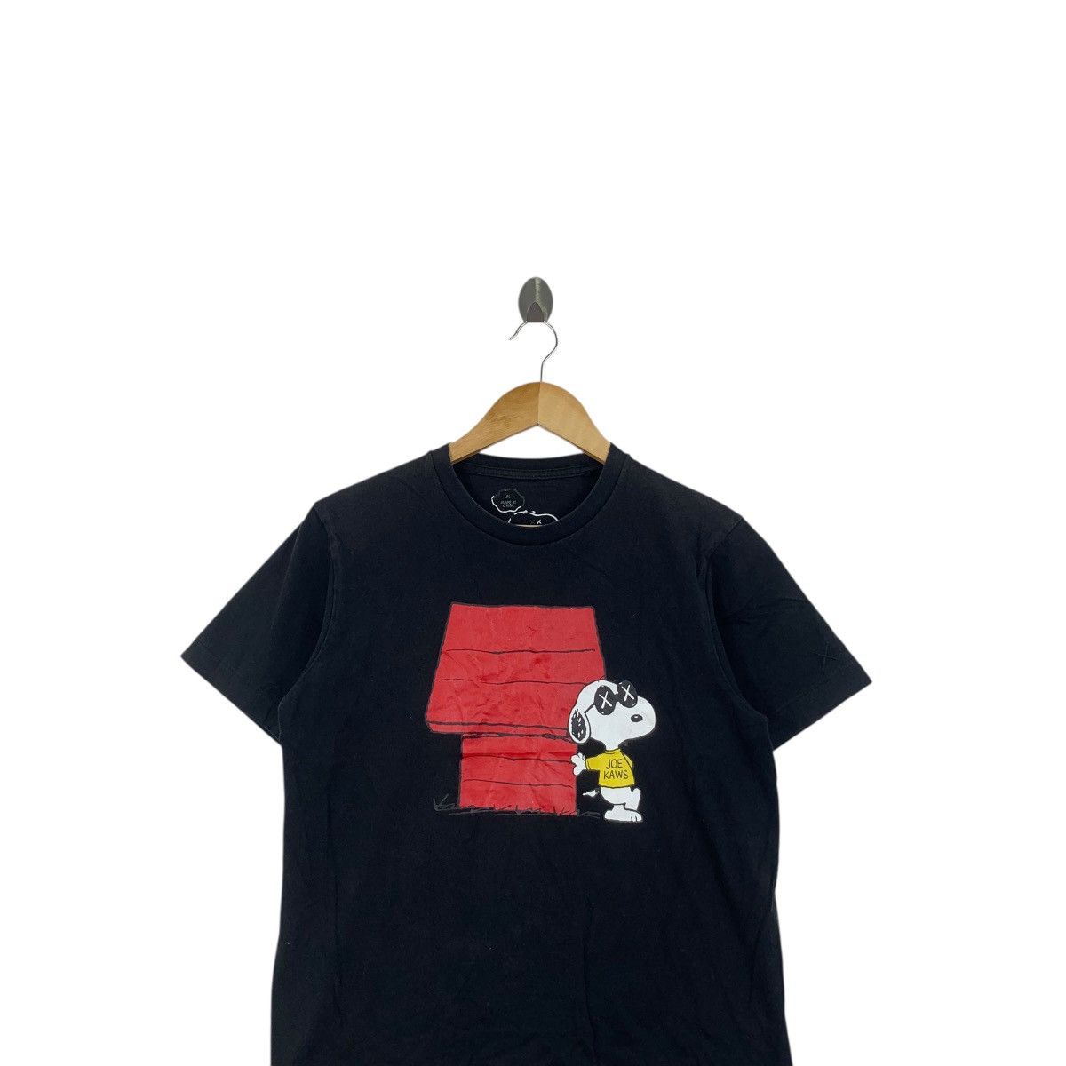 Kaws KAWS x PEANUTS x UNIQLO Snoopy Collection Tee Shirt Top Size M / US 6-8 / IT 42-44 - 2 Thumbnail