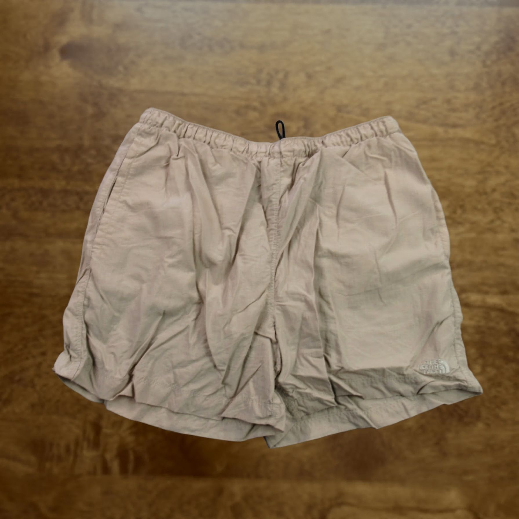 The North Face The North Face Shorts Womens XL Lightweight Outdoors Stretch Pockets Hiking Camp Beige Size 40" / US 18 - 1 Thumbnail