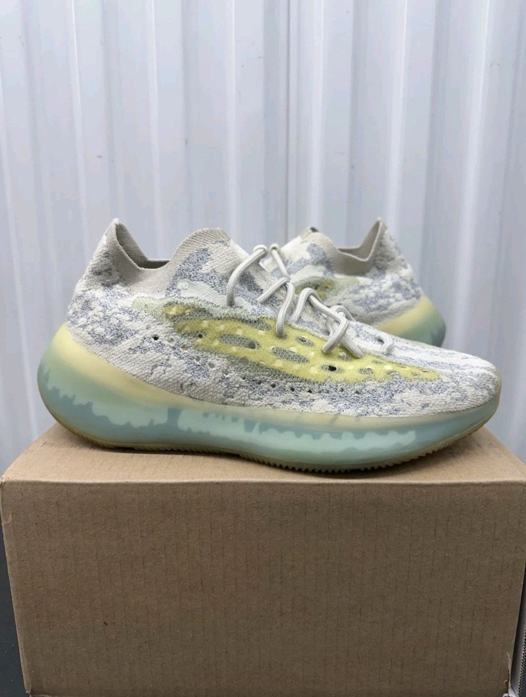 Adidas Yeezy Boost 380 Alien Blue GW0304 Size 10.5 Men