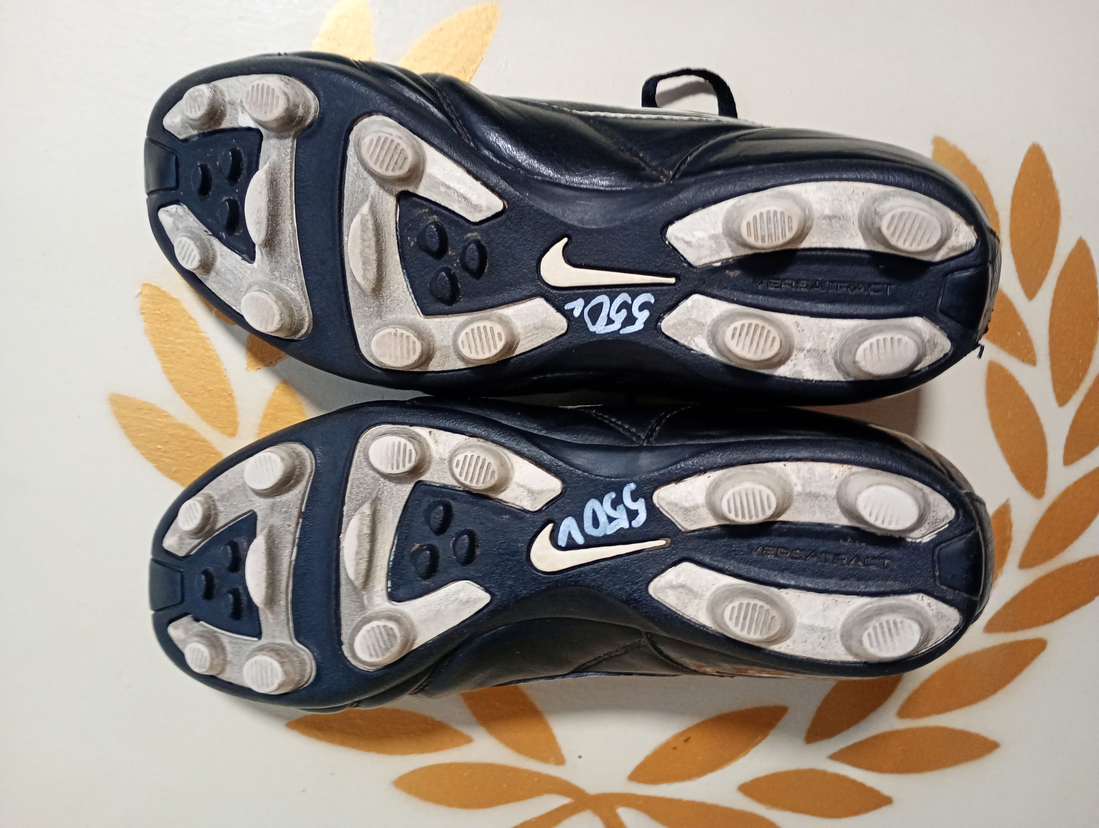 Nike 2009 Nike Tiempo Versatract Soccer Cleats Size US 8.5 Size US 8.5 / EU 41-42 - 13 Thumbnail