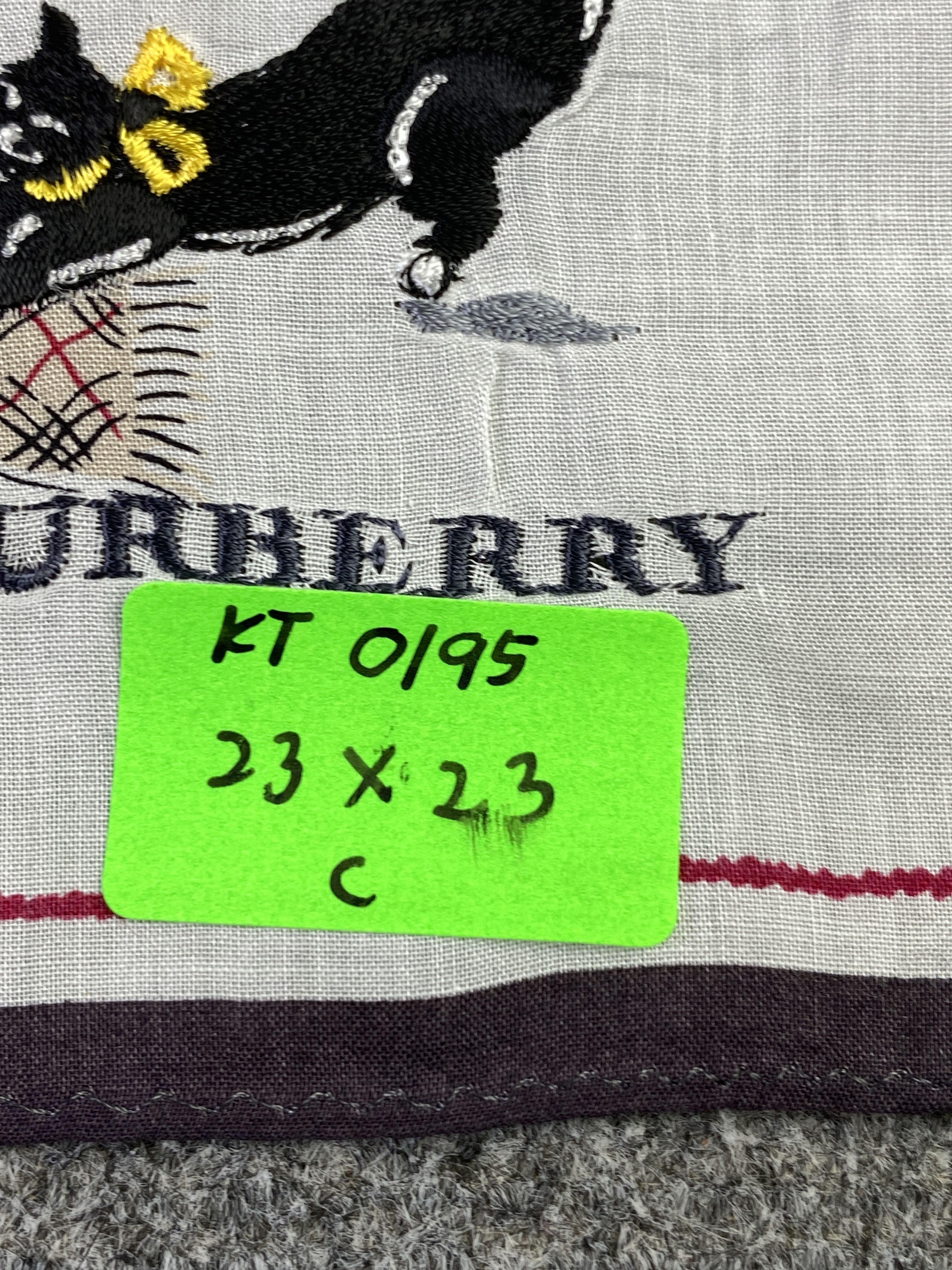 Burberry NWT Burberry Handkerchief / Neckerchief KT0195 Size ONE SIZE - 9 Thumbnail